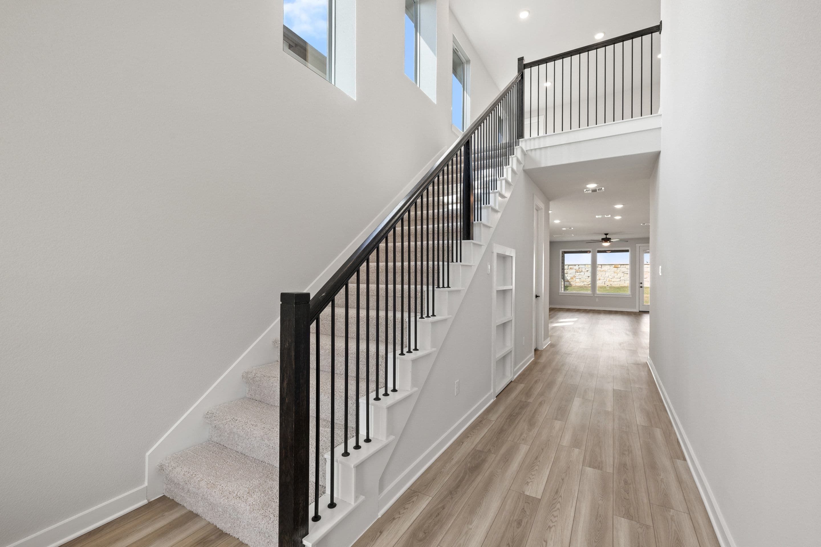 260 Bloomington Loop