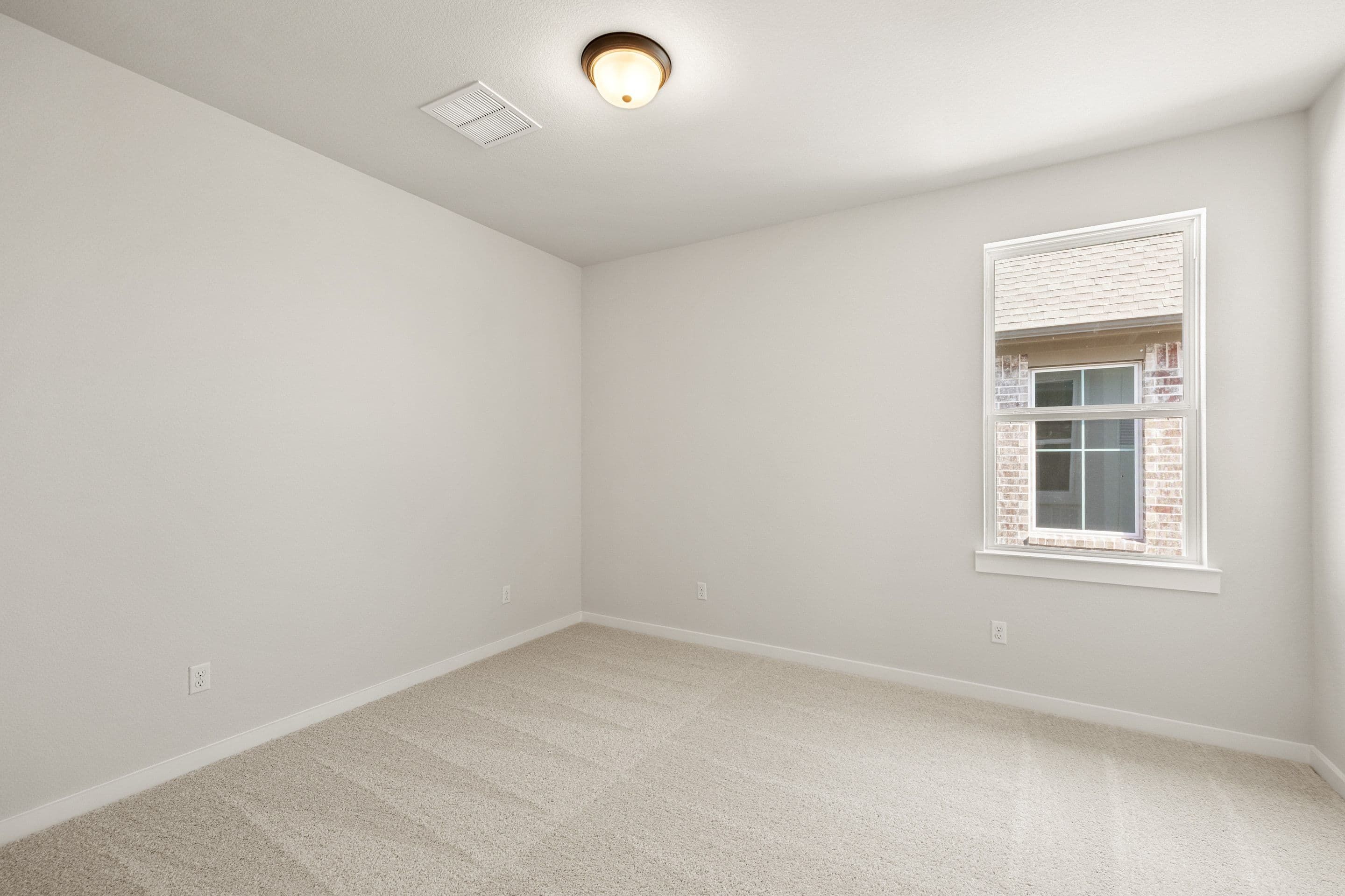 260 Bloomington Loop