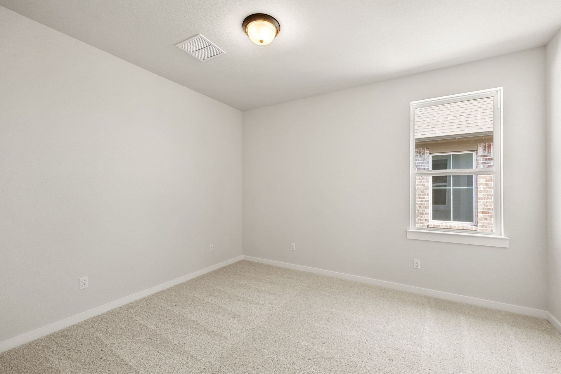 260 Bloomington Loop