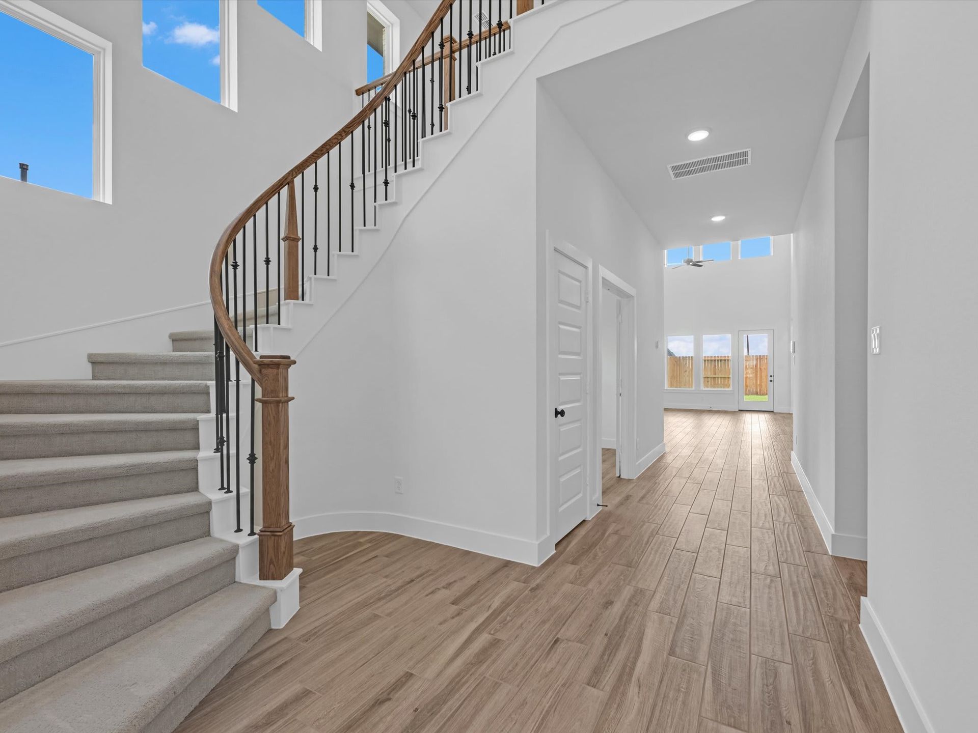 16506 Harmony Lea Lane