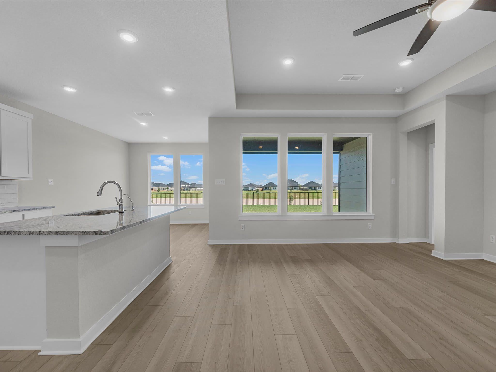 21802 Yellow Sunset Lane