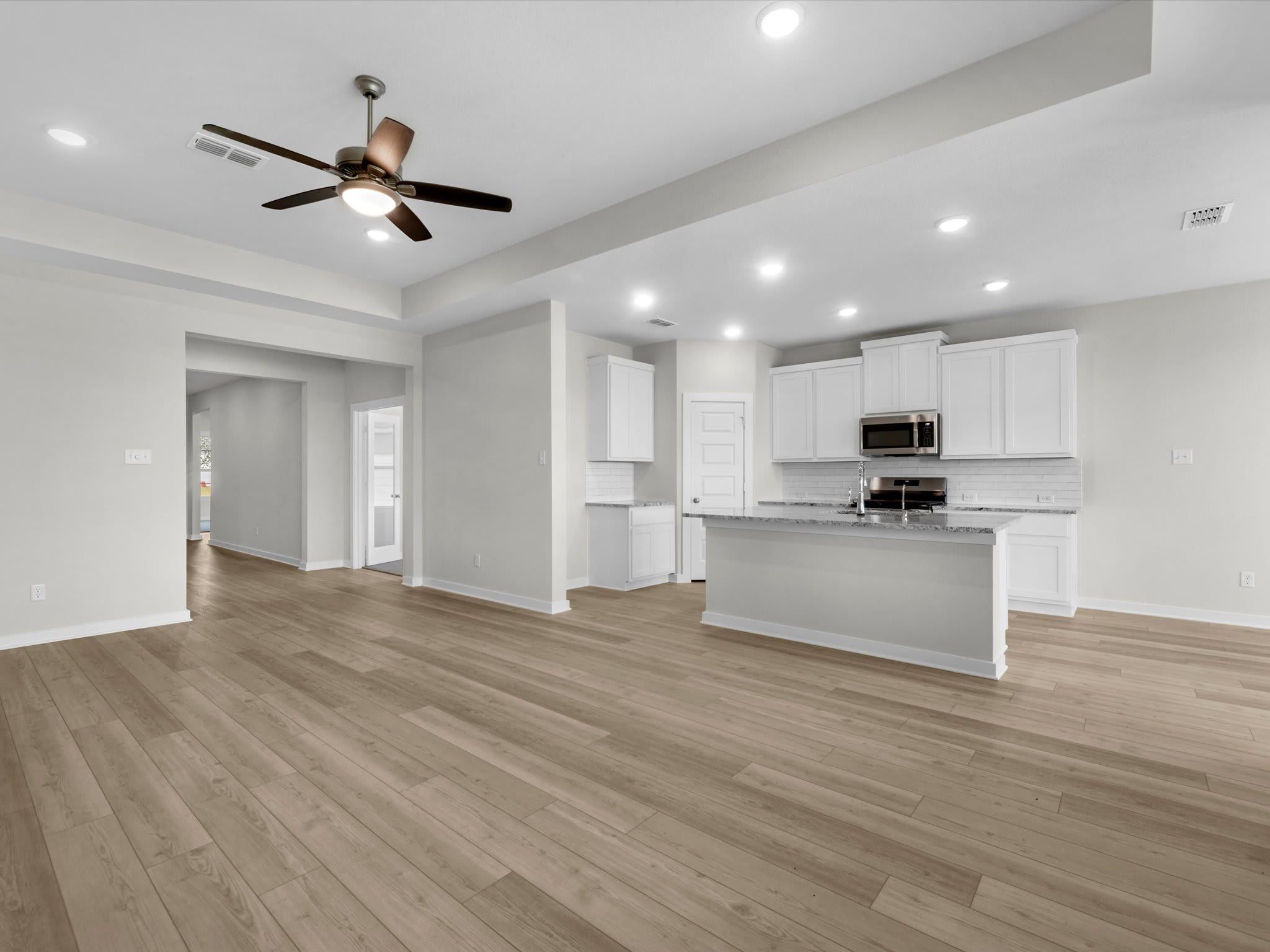 21802 Yellow Sunset Lane