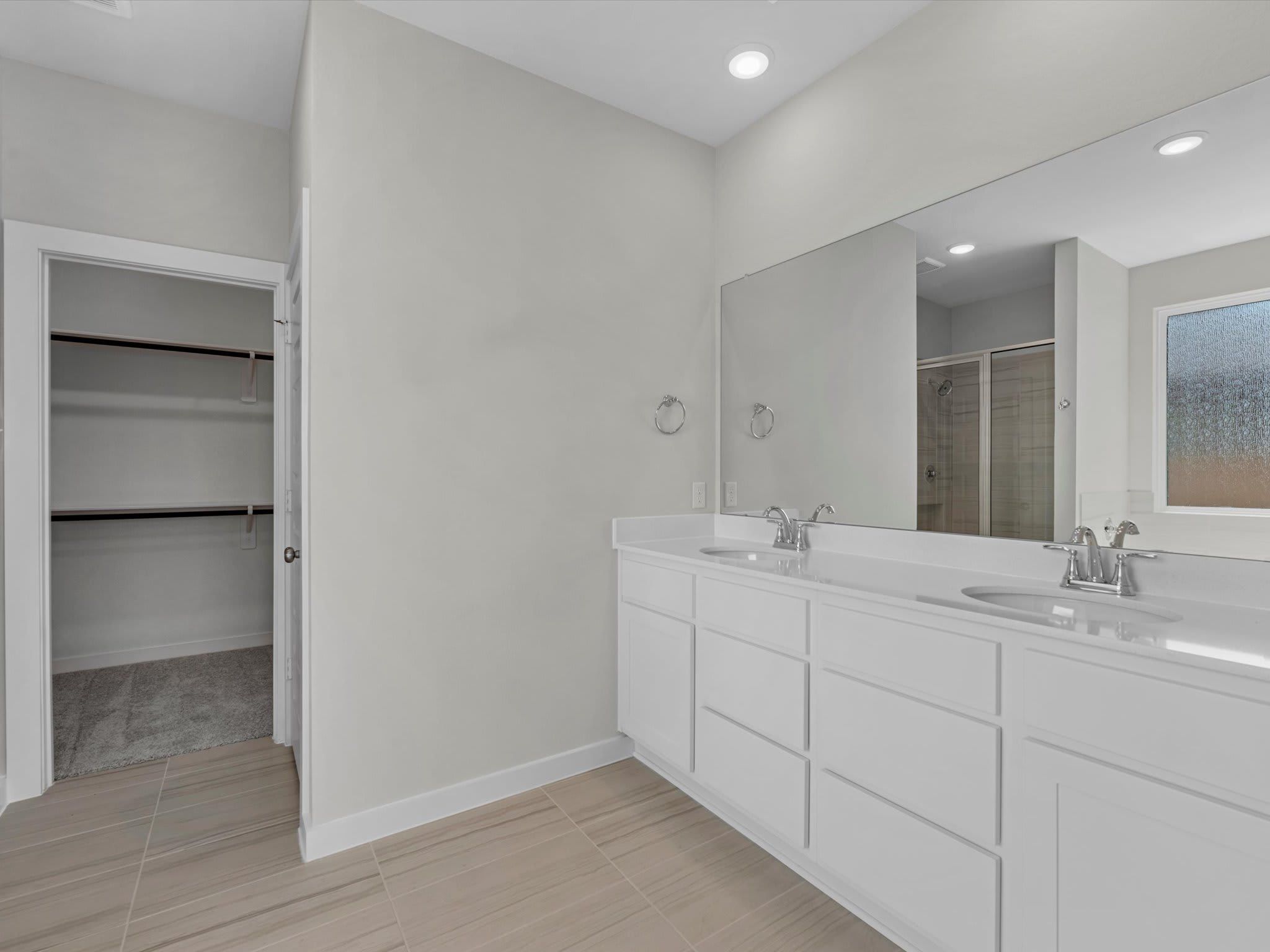 21802 Yellow Sunset Lane