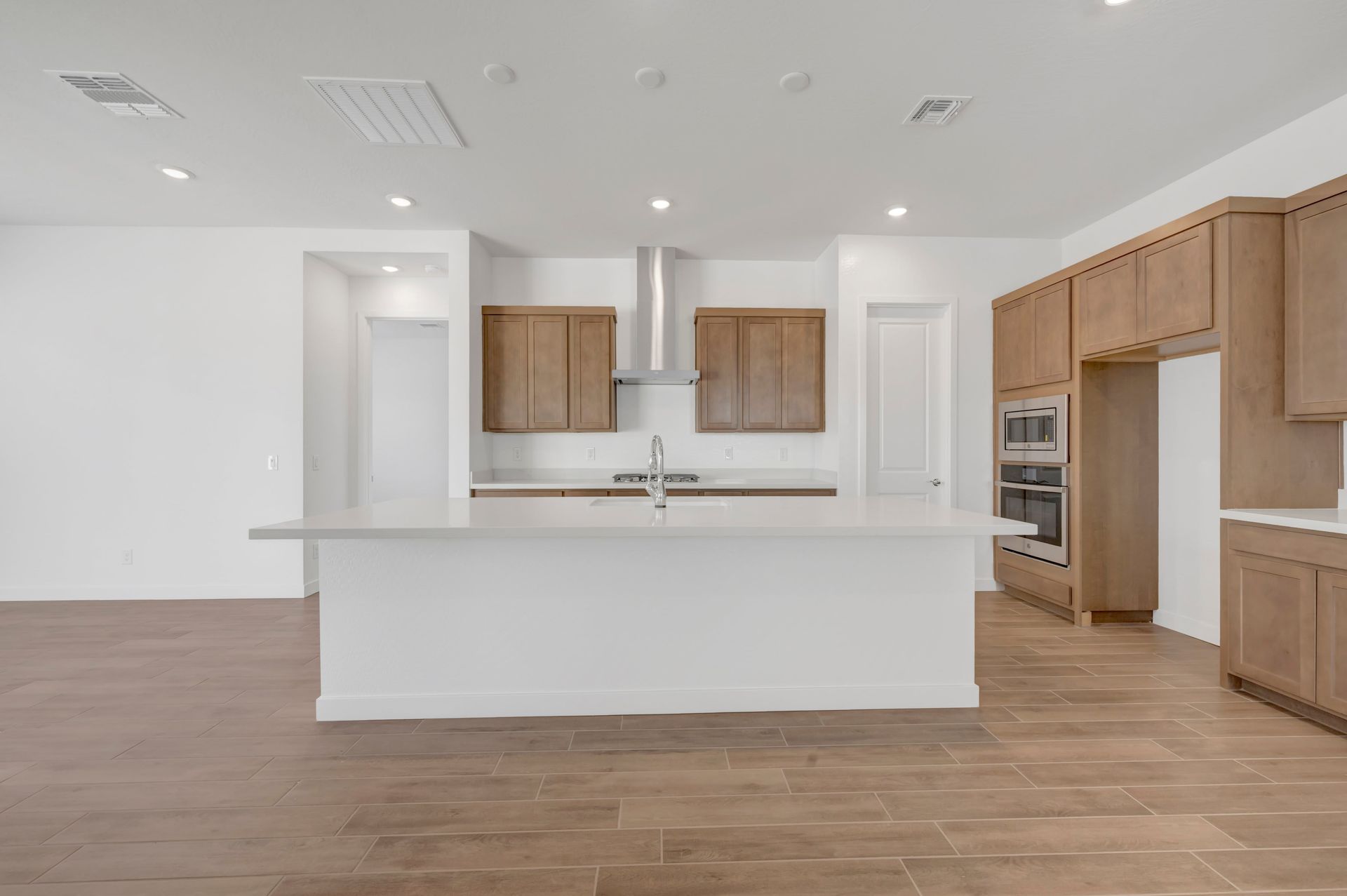 309 E La Estela Ln