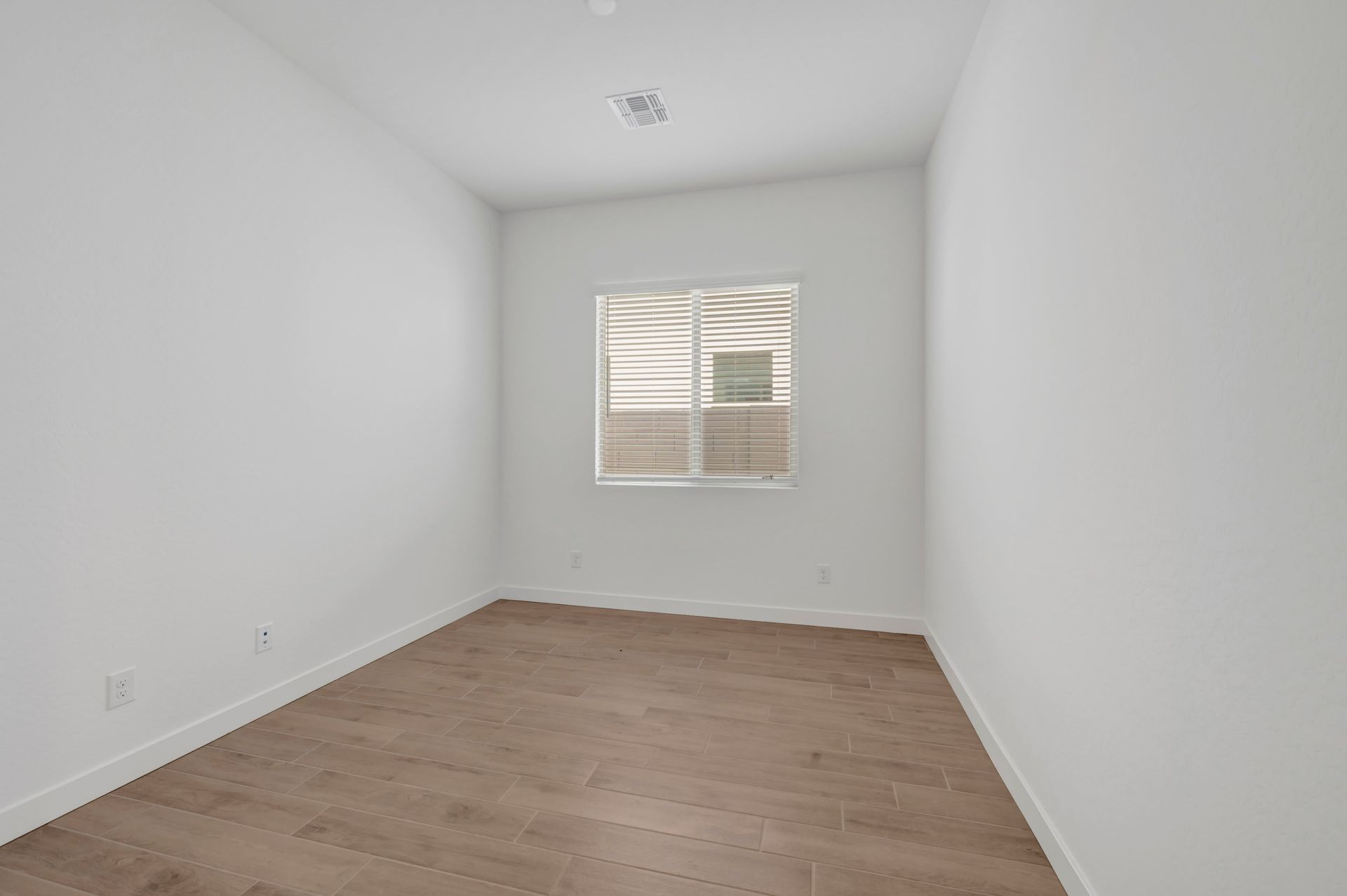309 E La Estela Ln