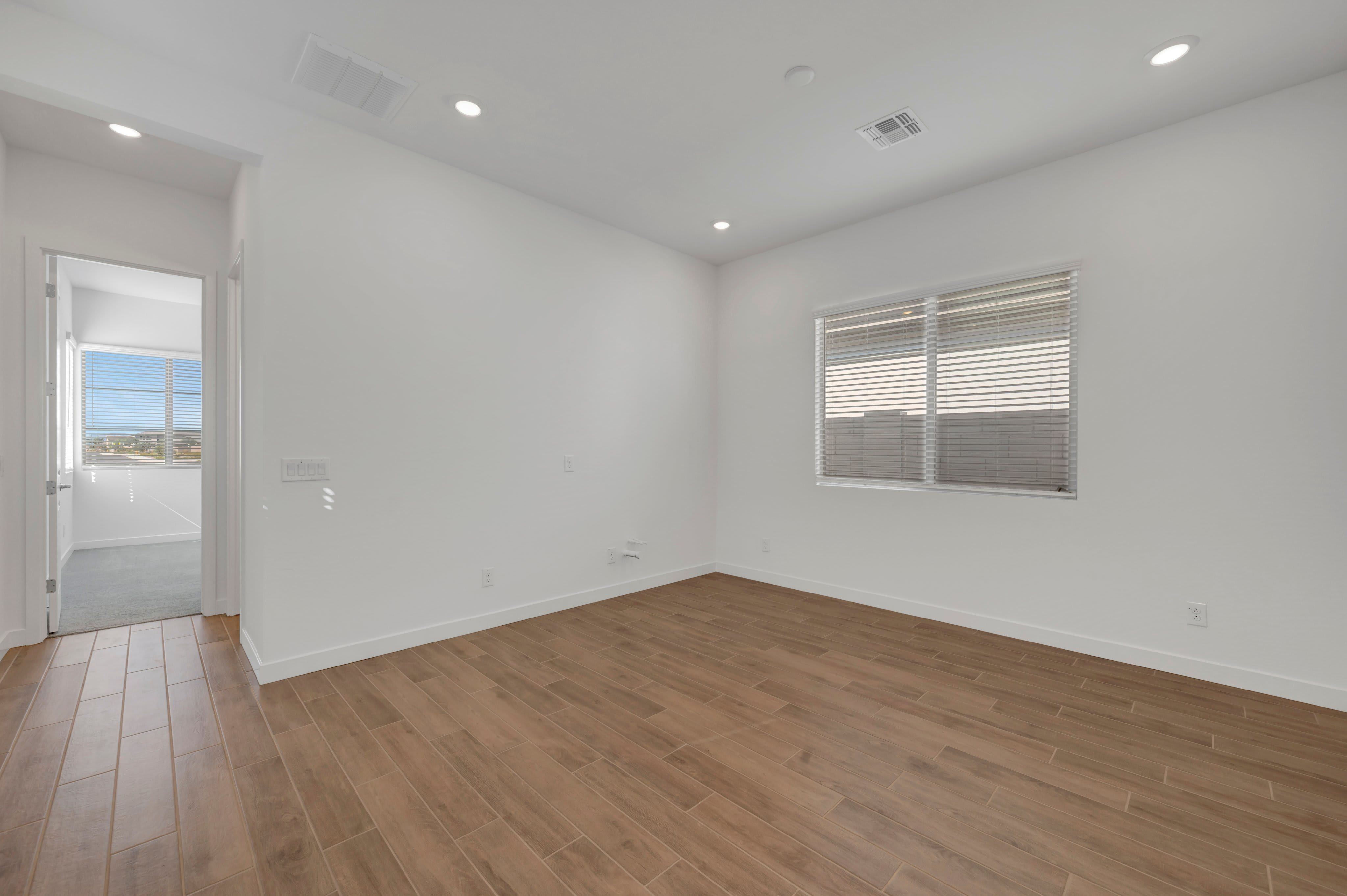 309 E La Estela Ln