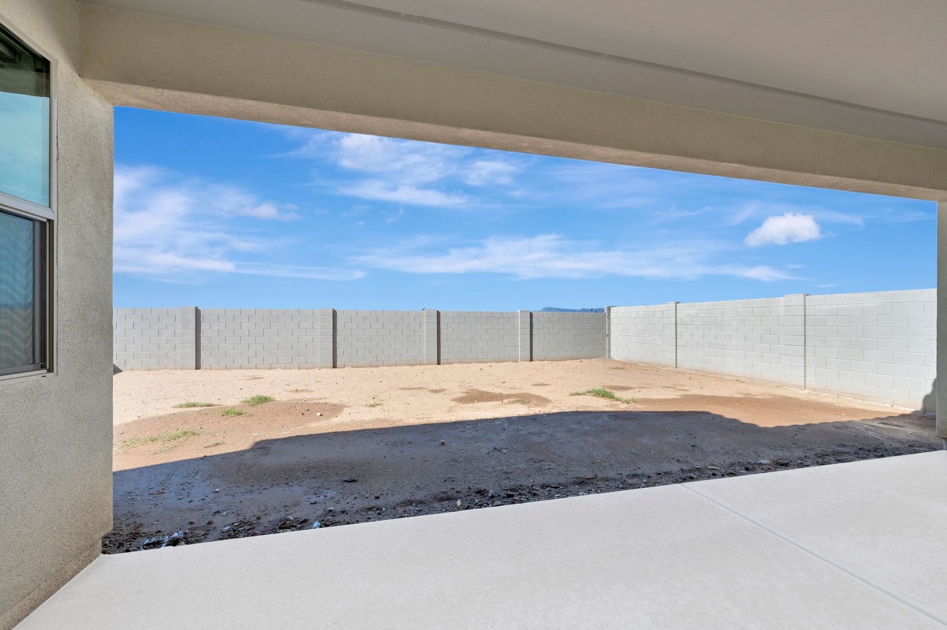 342 E La Estela Ln