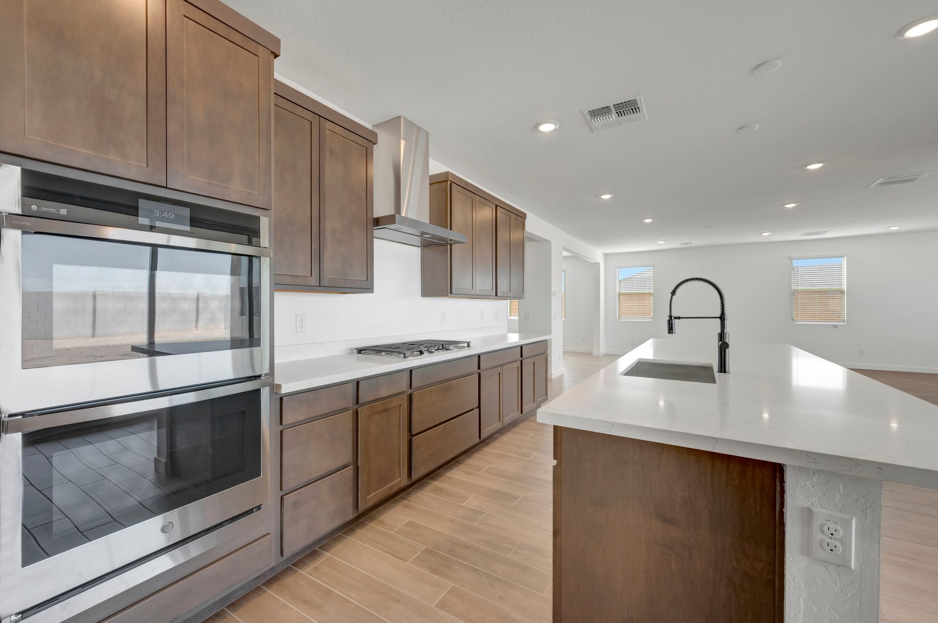 342 E La Estela Ln
