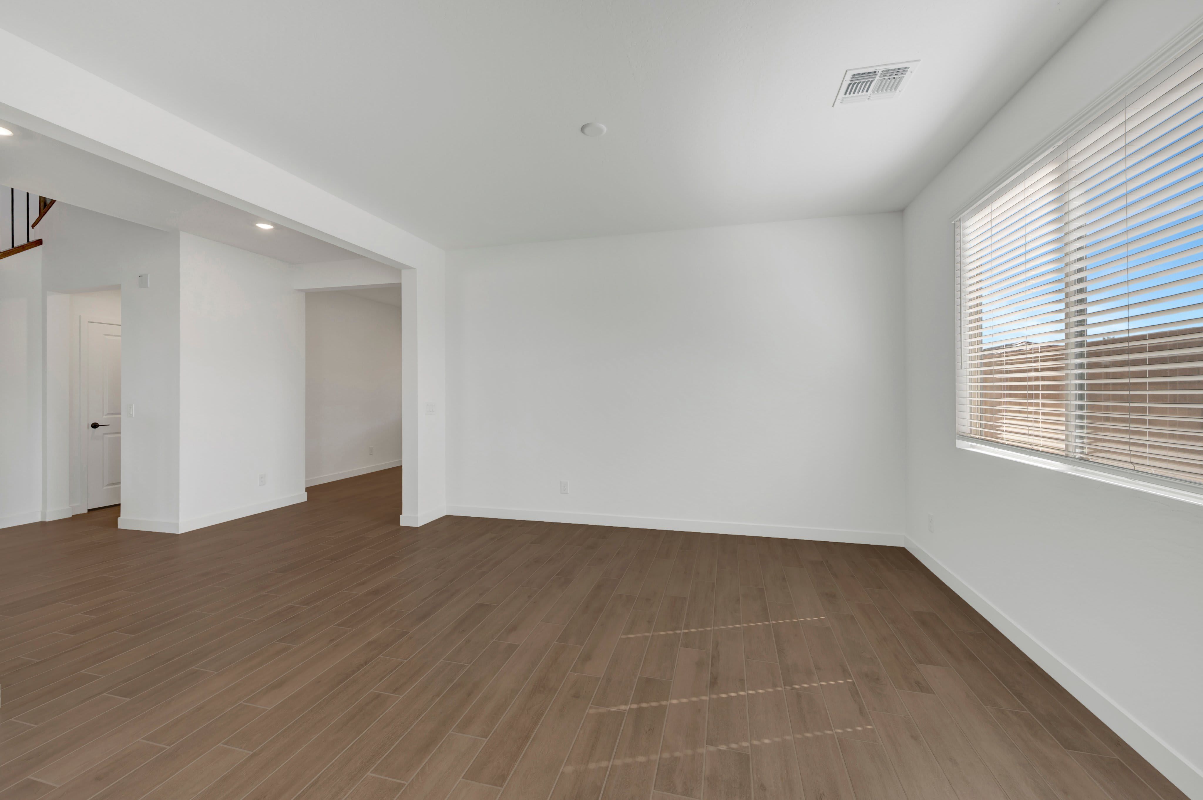 342 E La Estela Ln