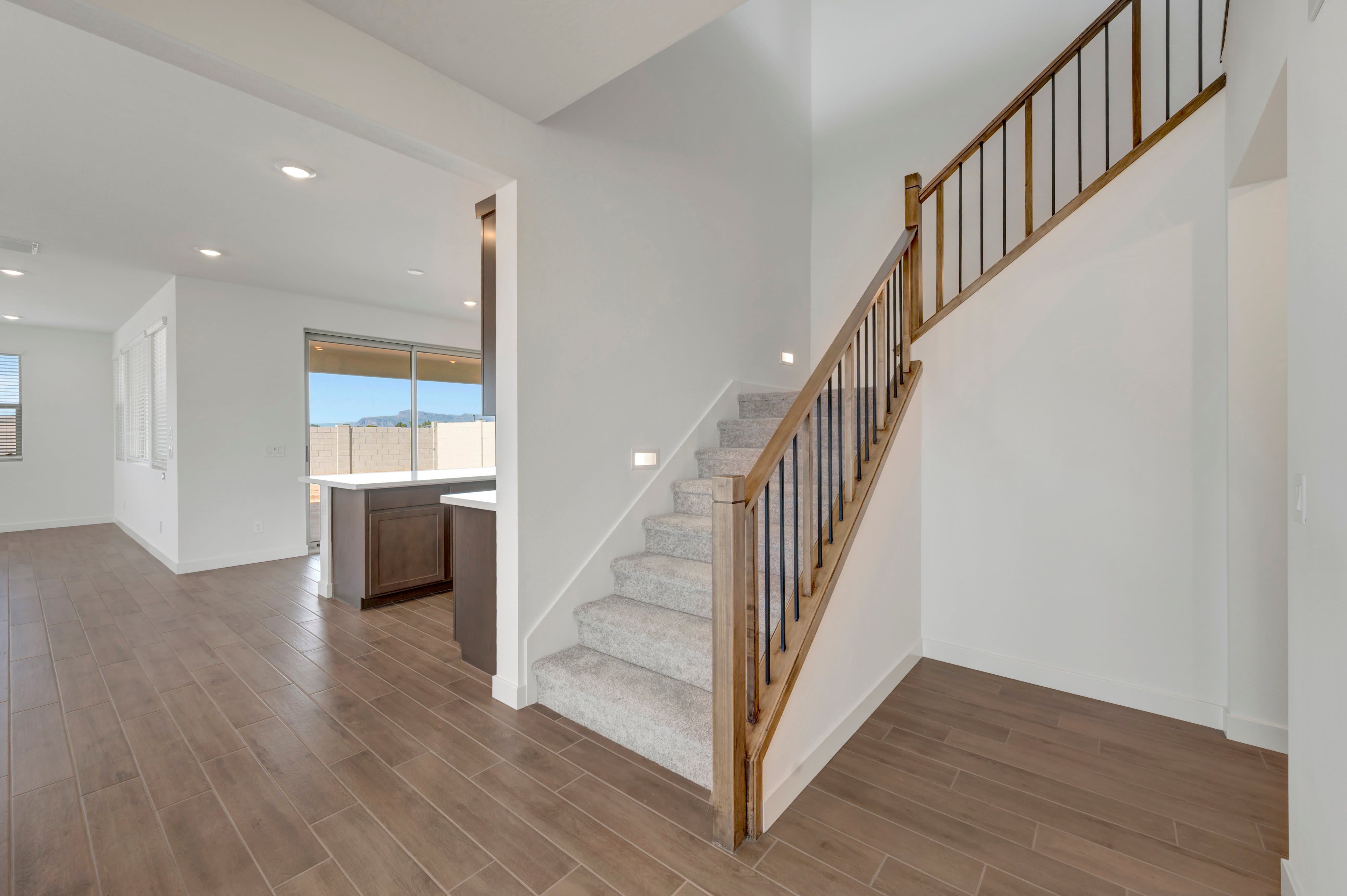 342 E La Estela Ln