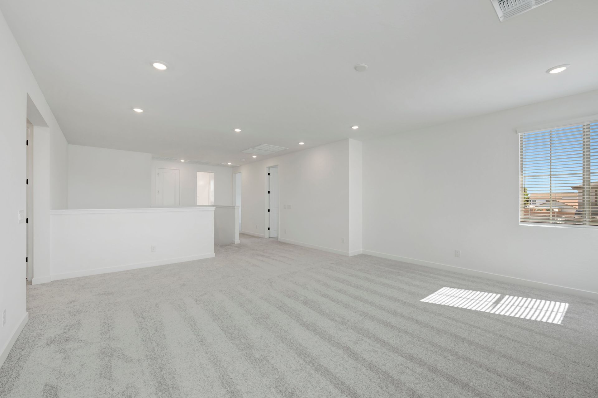 342 E La Estela Ln