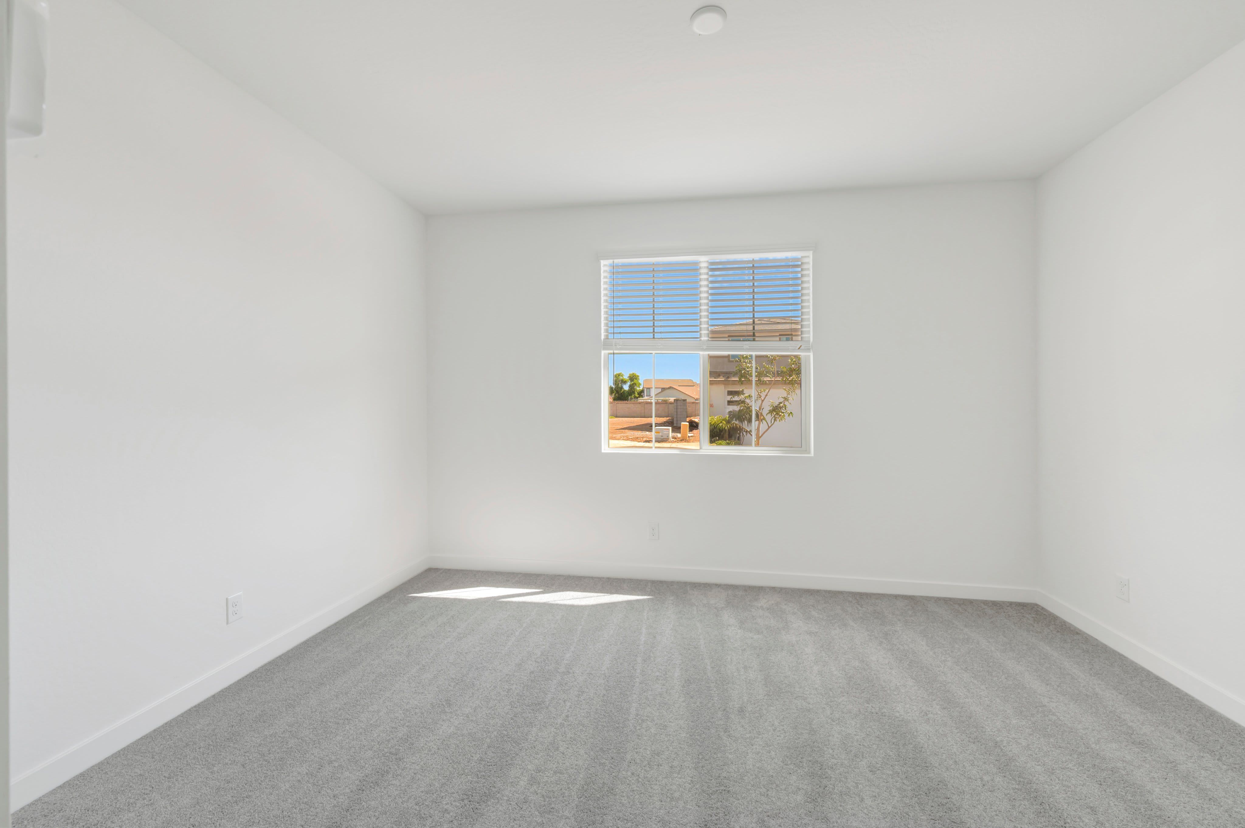 342 E La Estela Ln