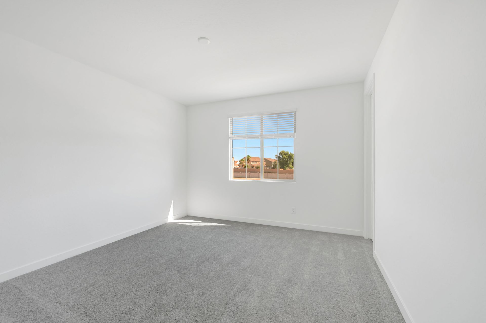 342 E La Estela Ln