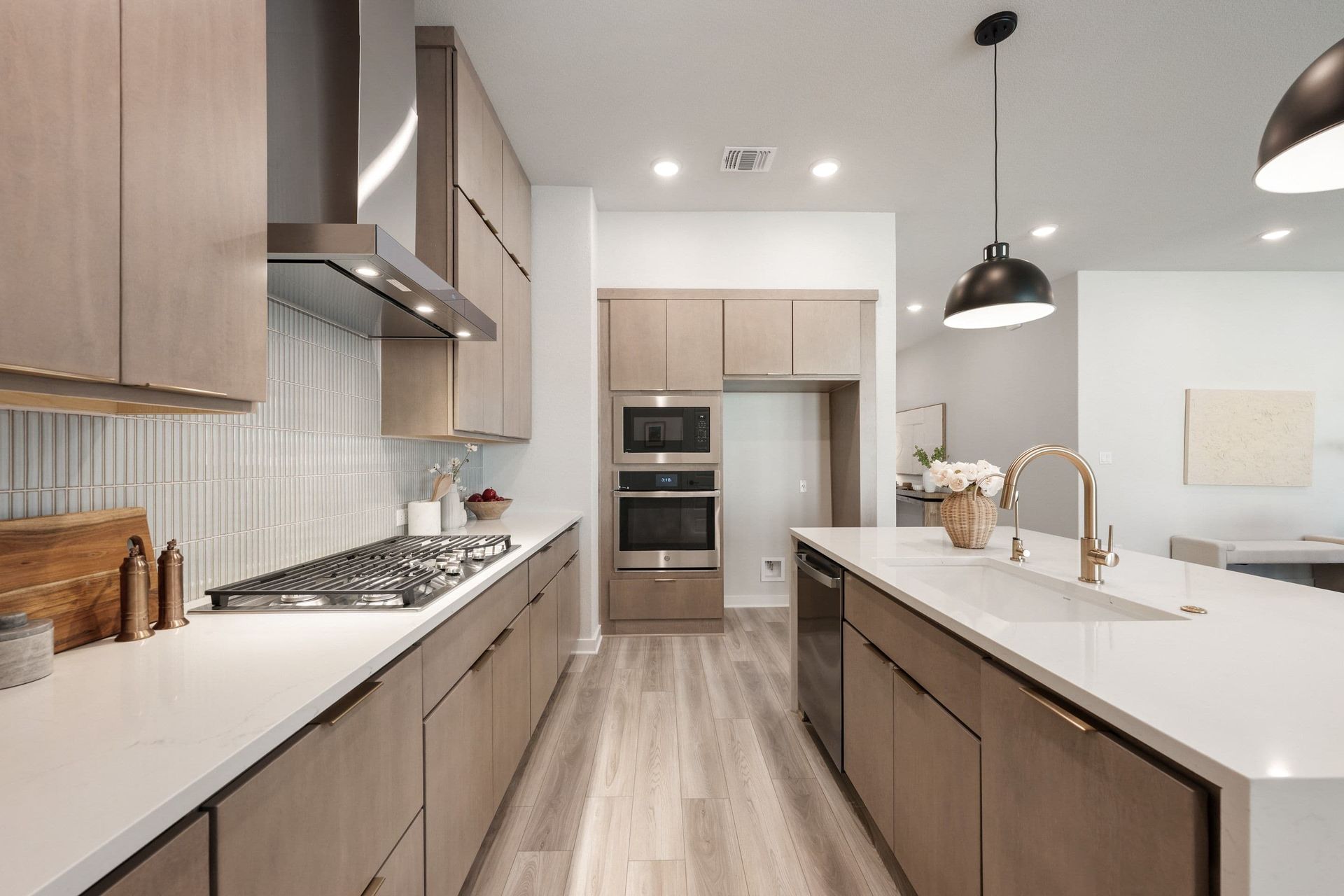 113 McDougall Pass