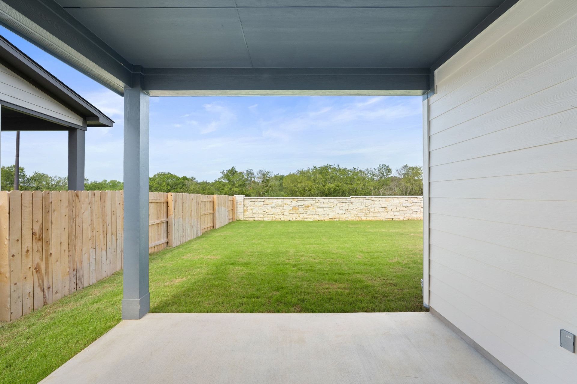 10716 Worth Lane