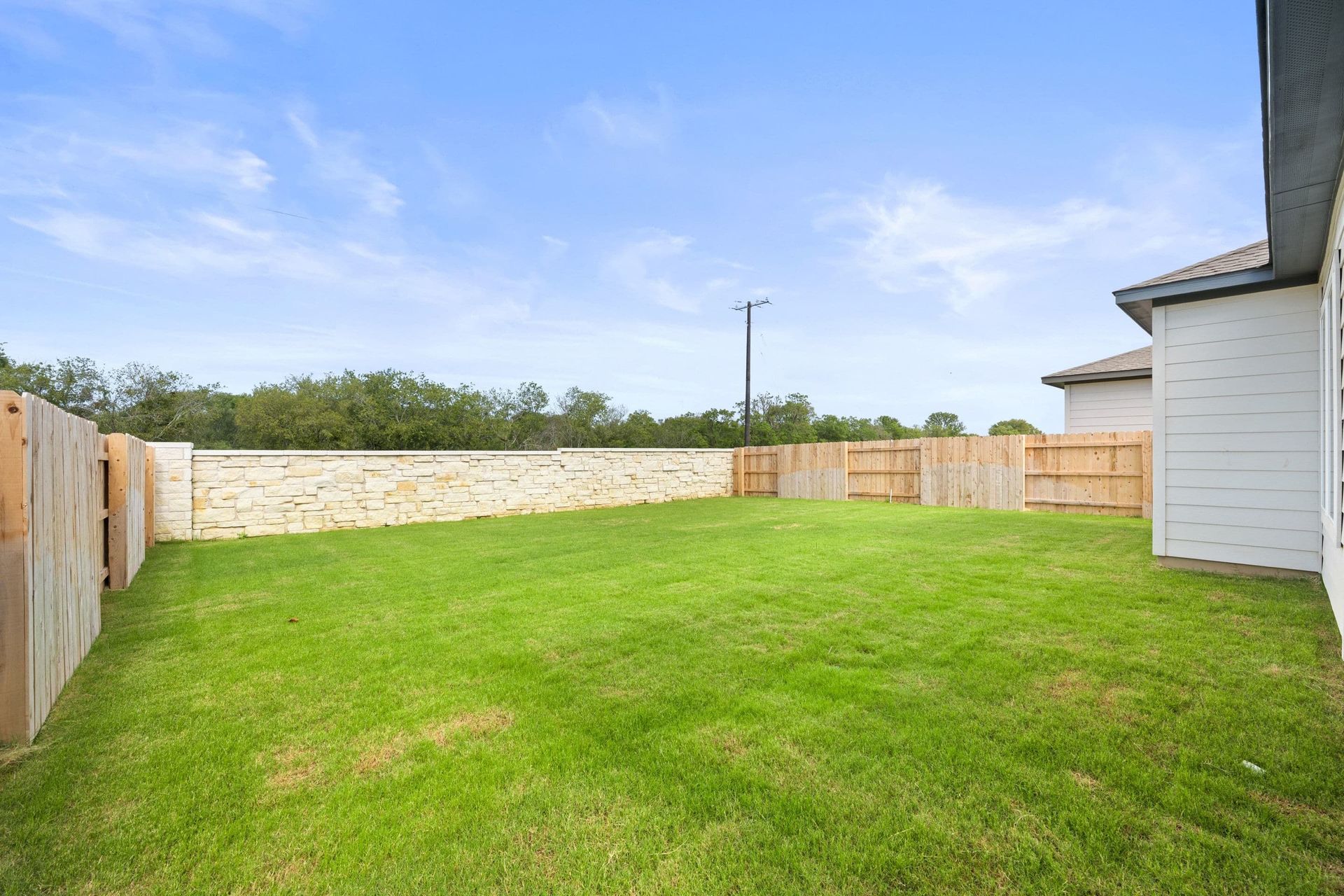 10716 Worth Lane