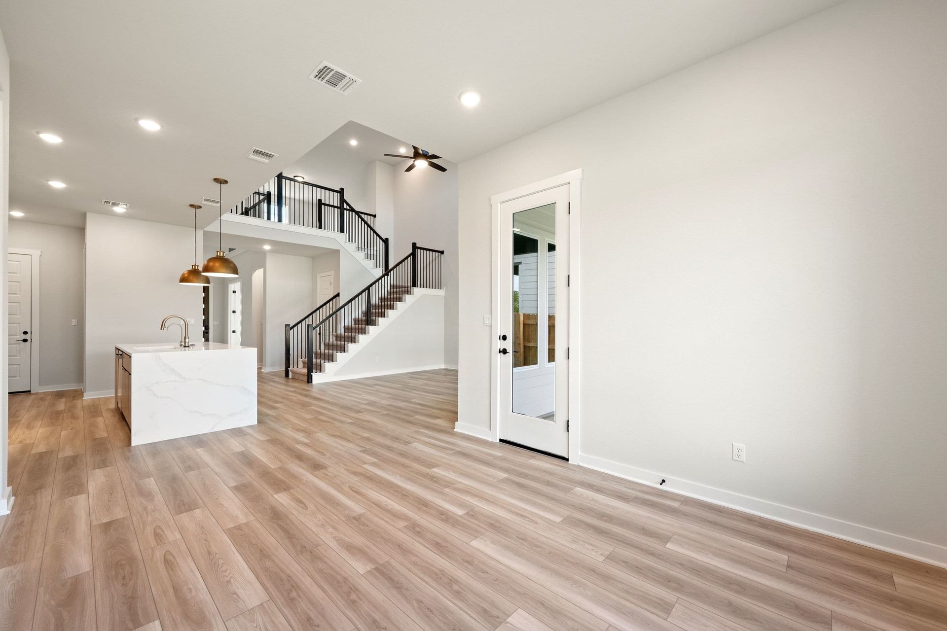 10716 Worth Lane