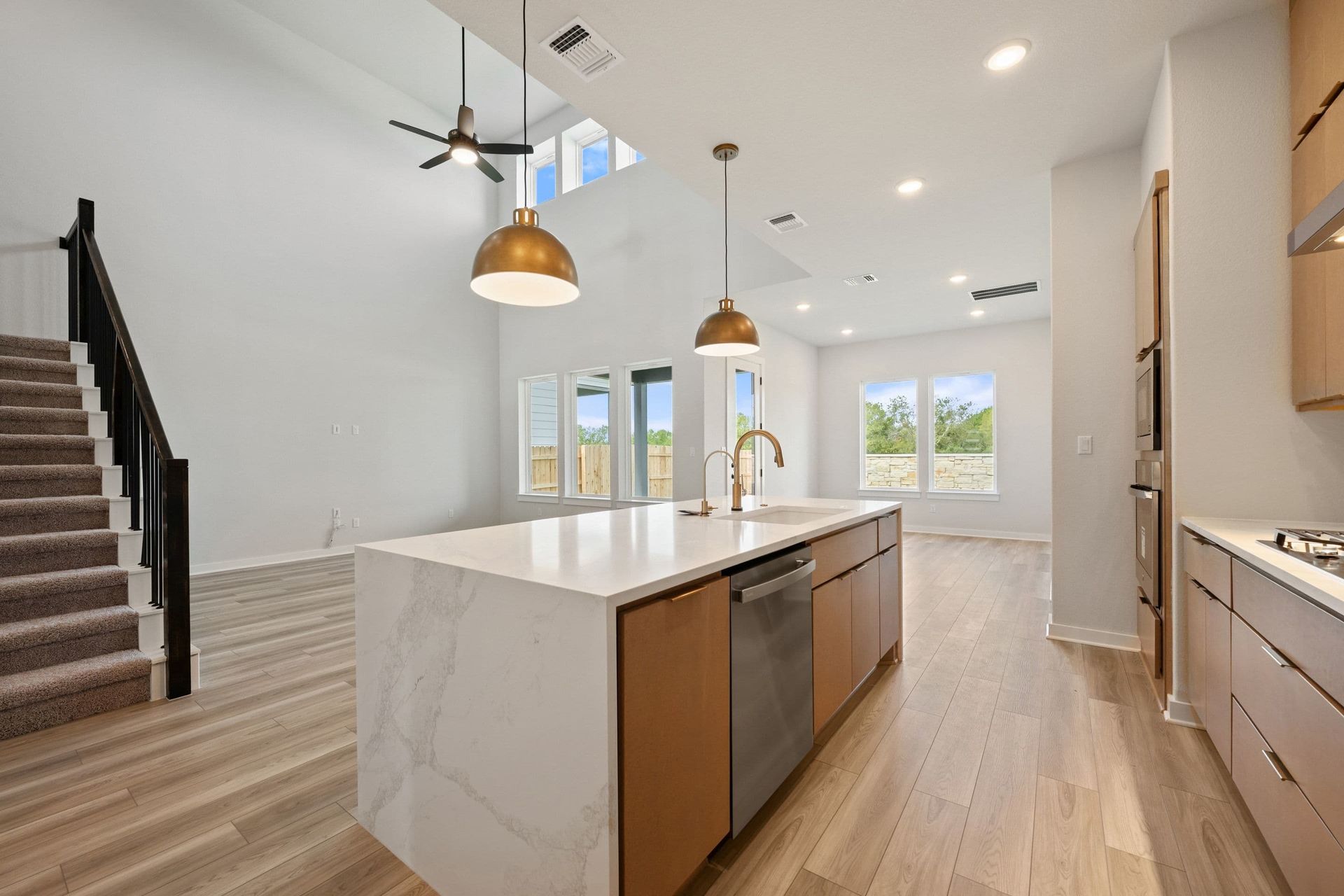 10716 Worth Lane