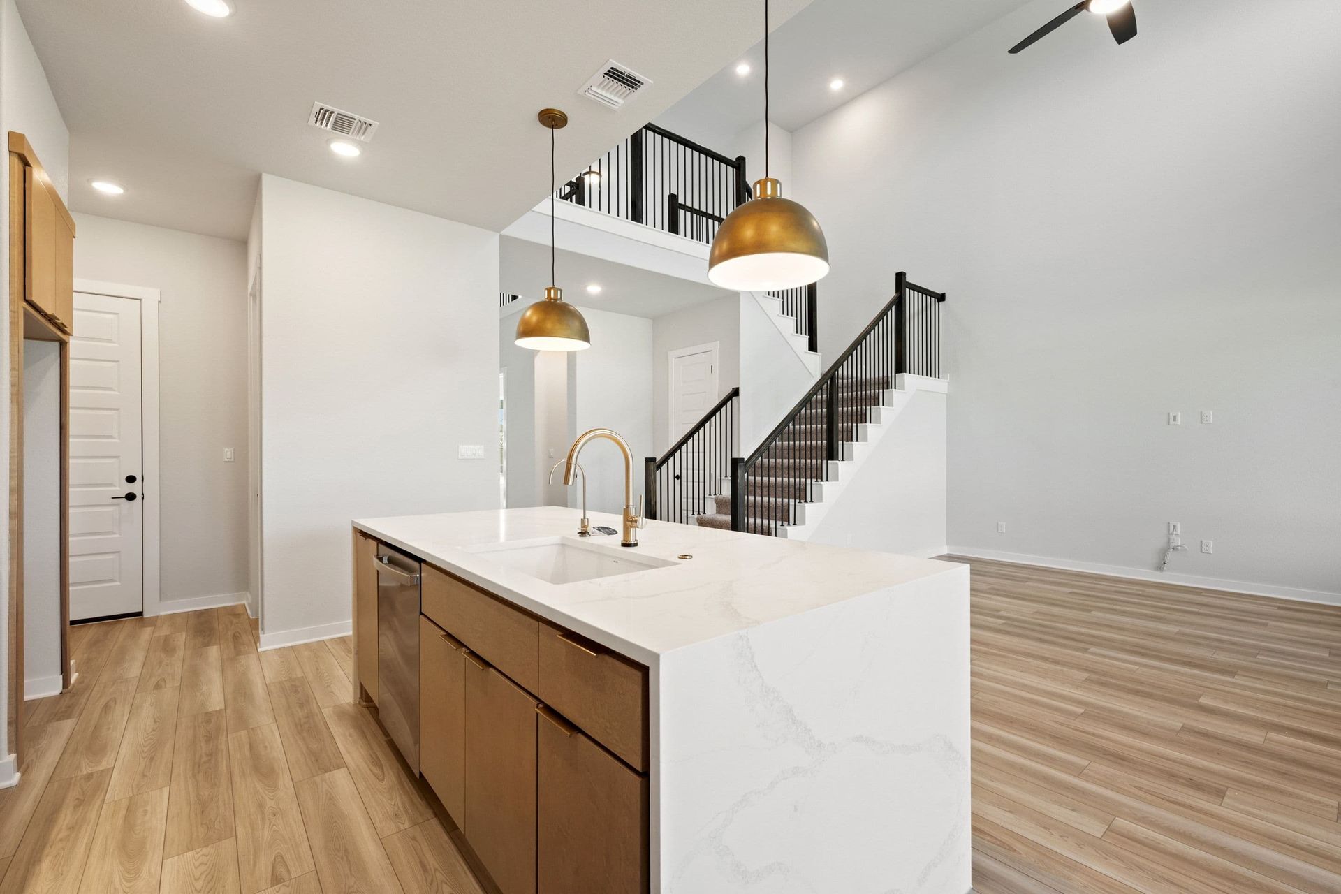 10716 Worth Lane