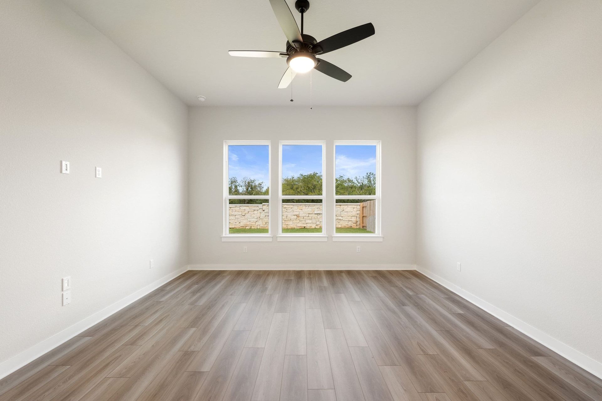 10716 Worth Lane