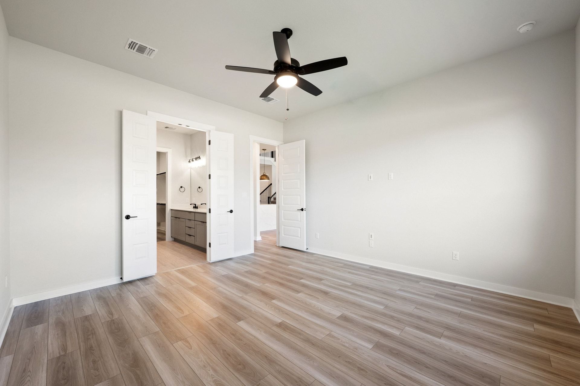 10716 Worth Lane