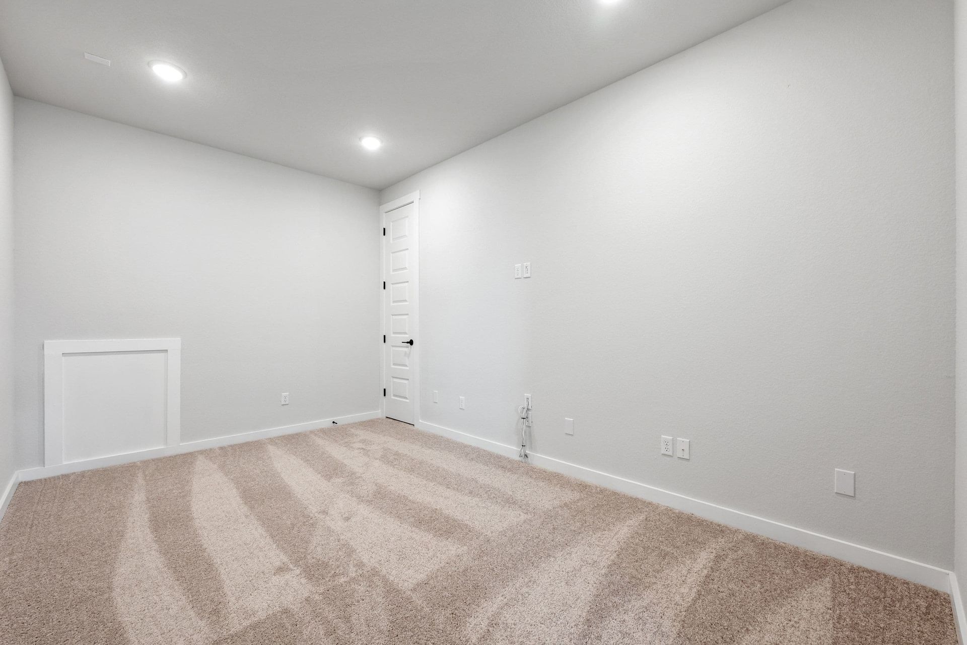 10716 Worth Lane
