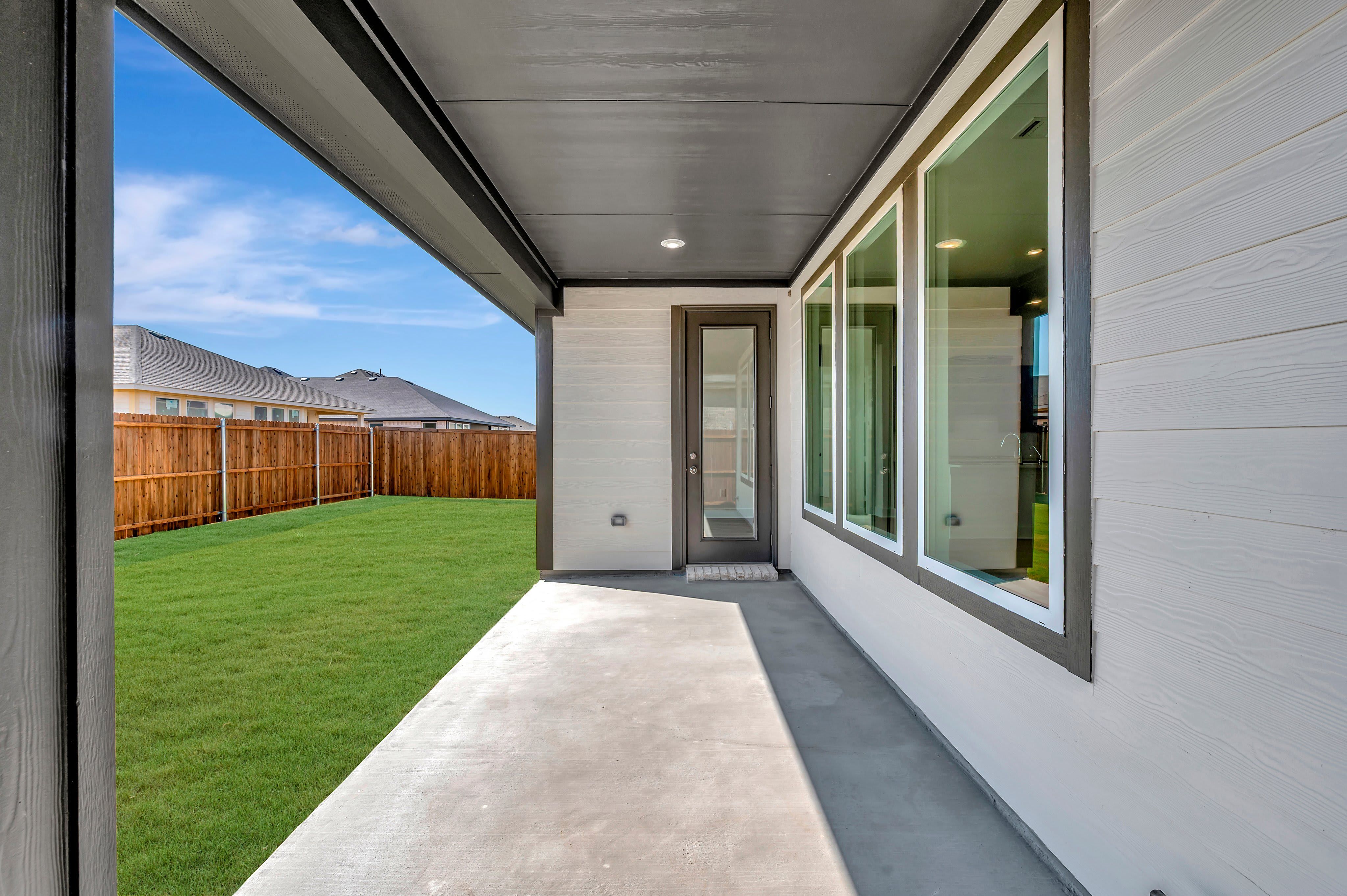 1728 Nesting Robin Lane