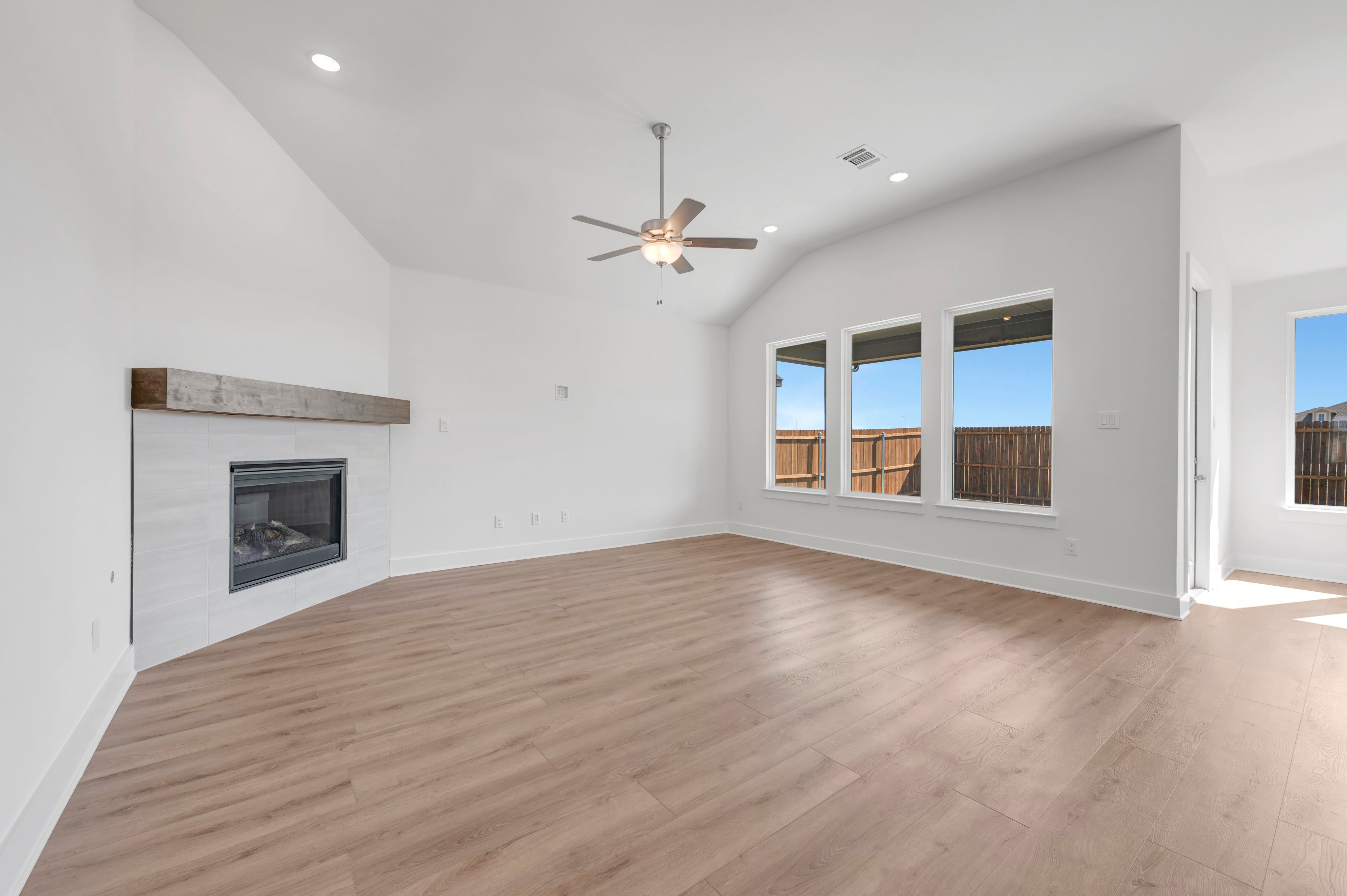1728 Nesting Robin Lane