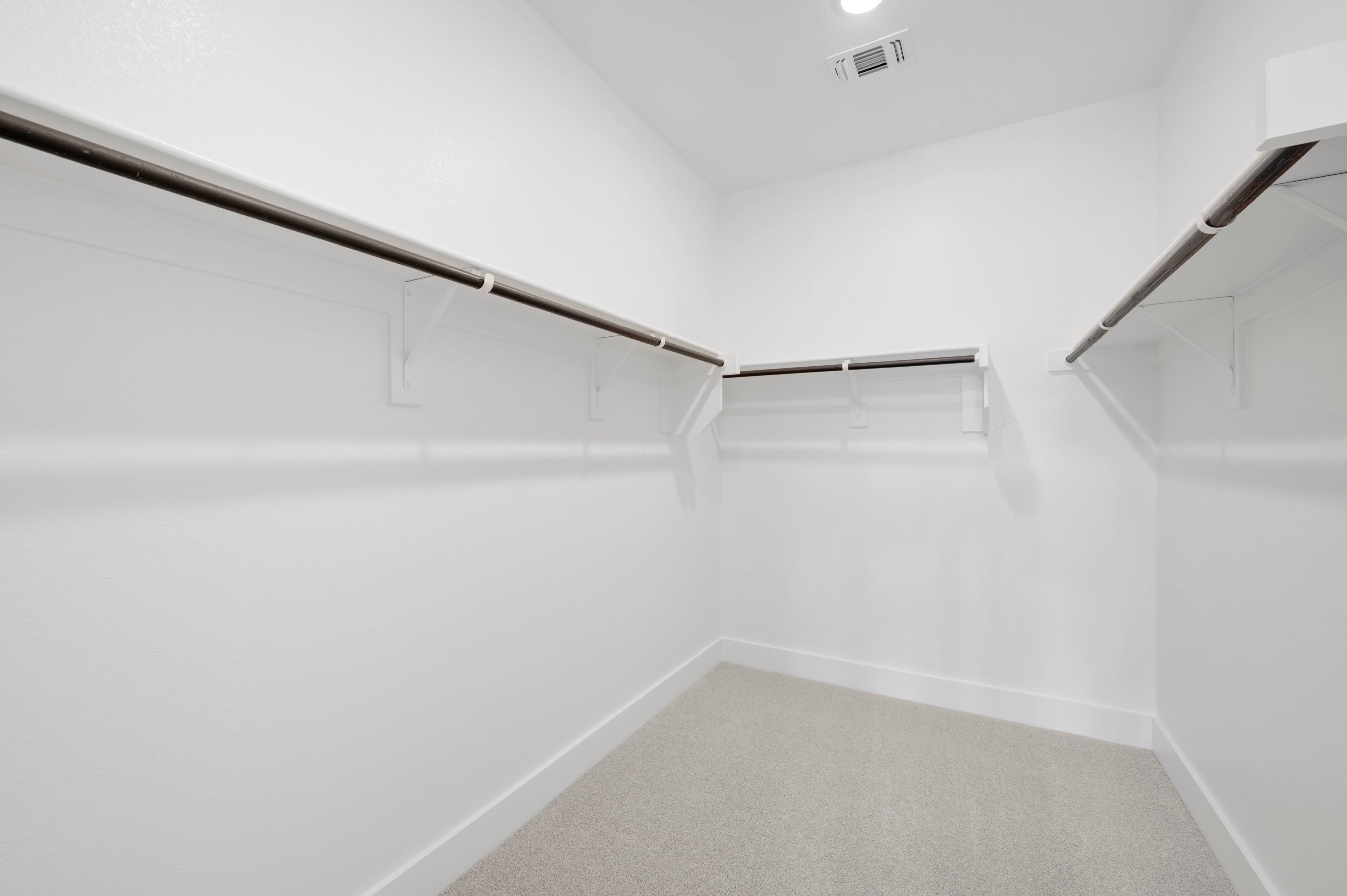 1728 Nesting Robin Lane