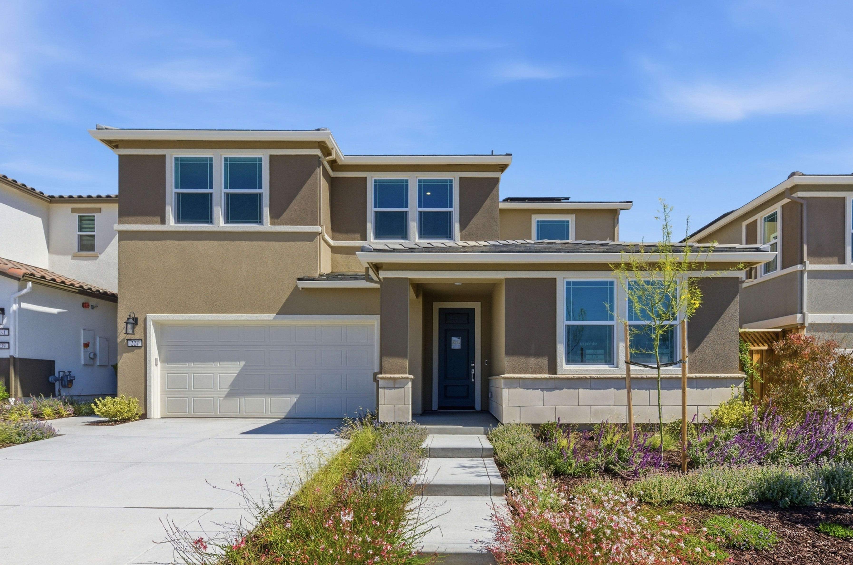 227 W Pasqua Glen