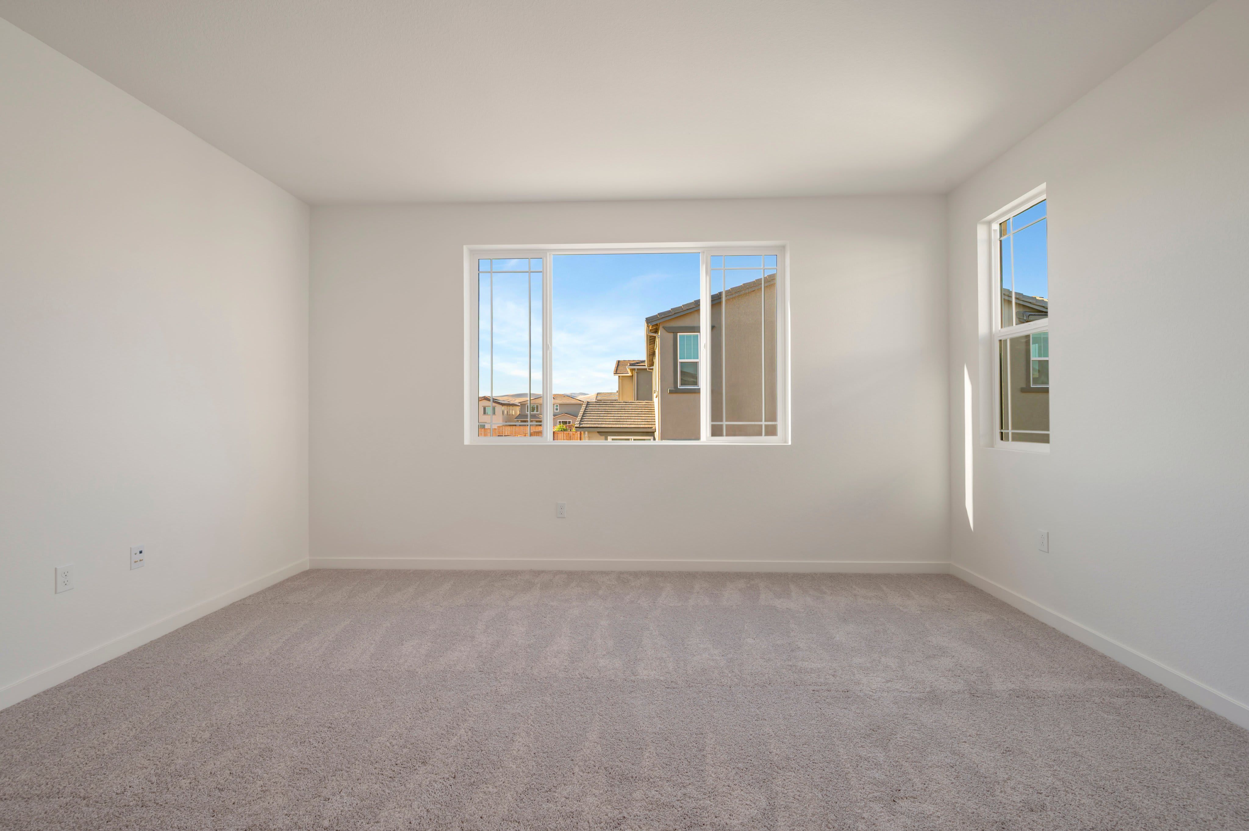 228 W Nasergholi Avenue