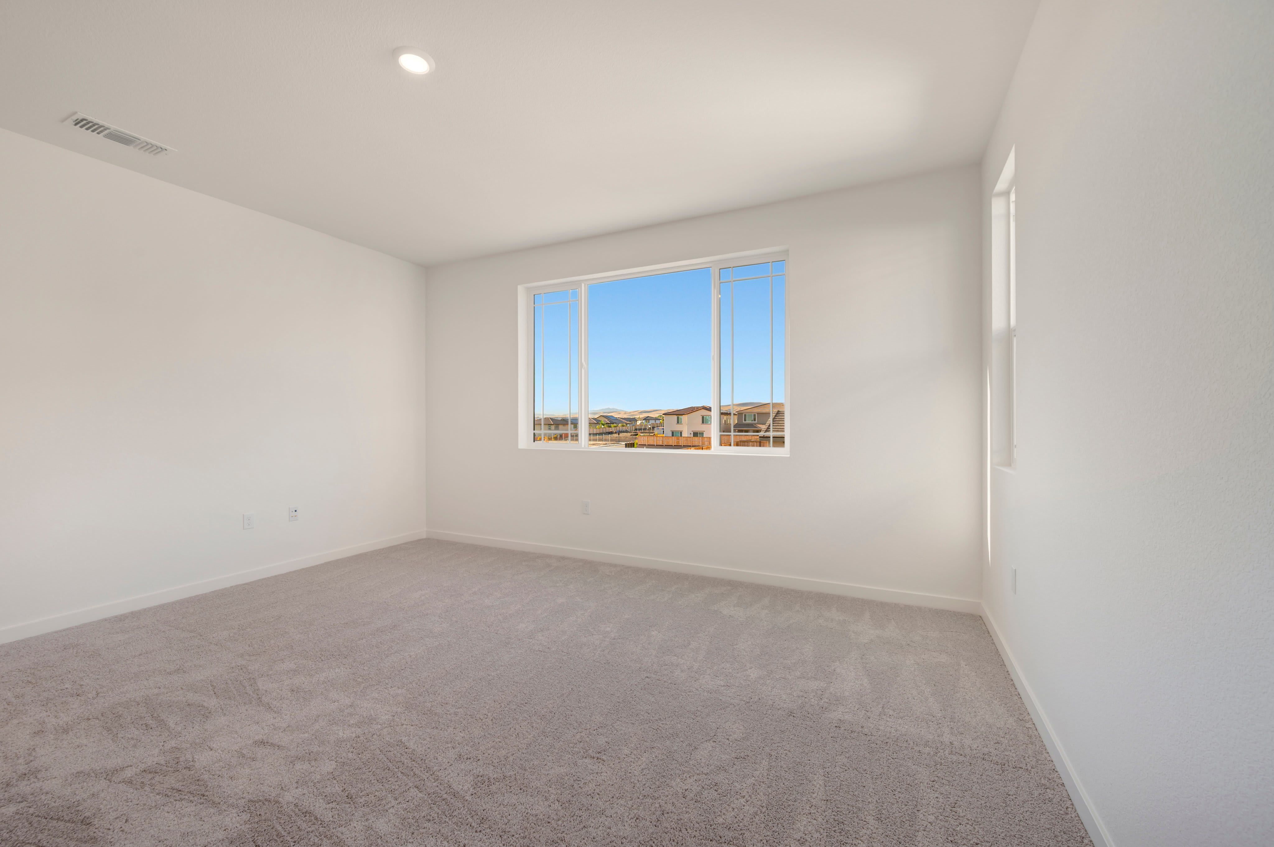 228 W Nasergholi Avenue