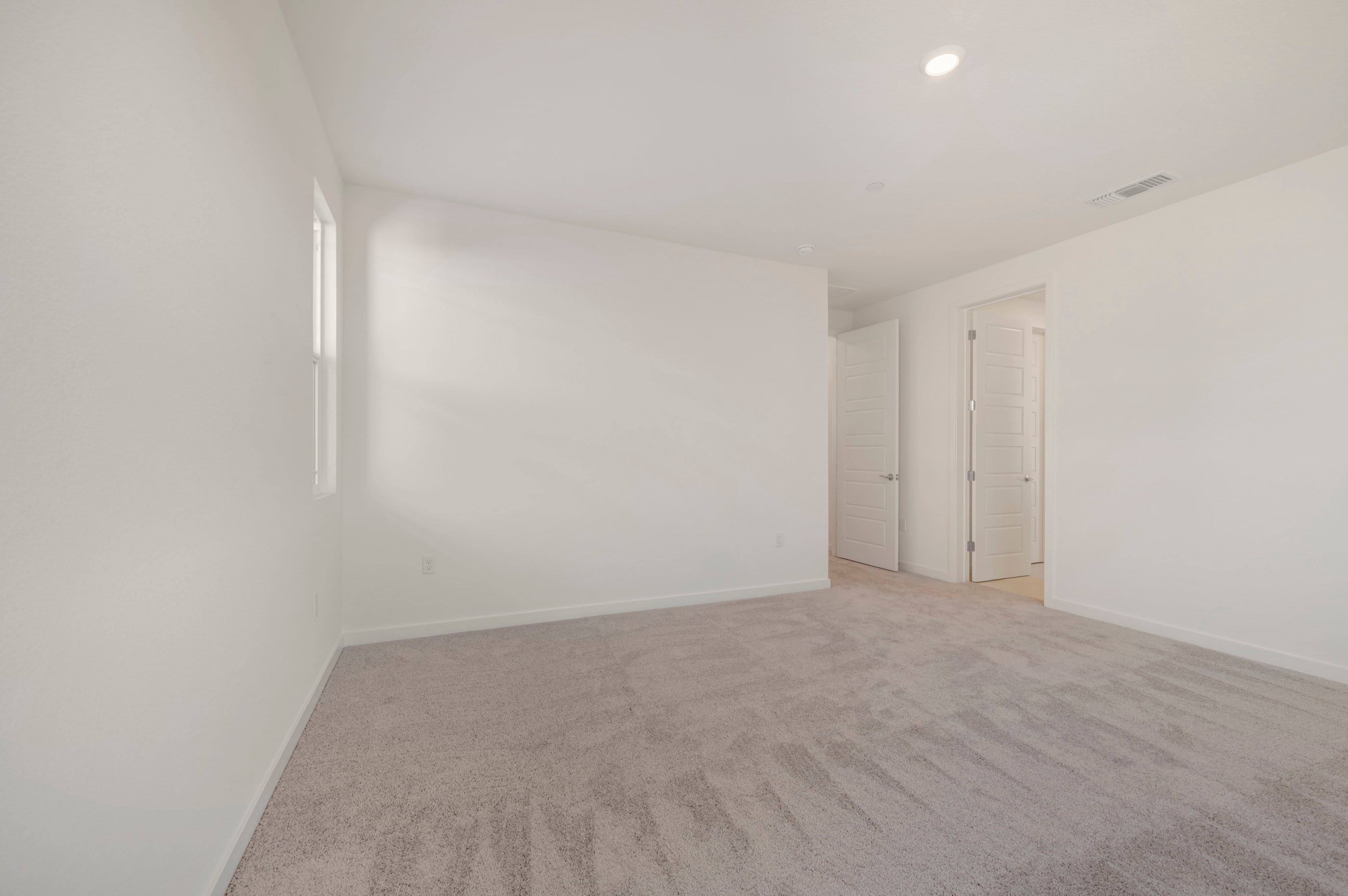 228 W Nasergholi Avenue