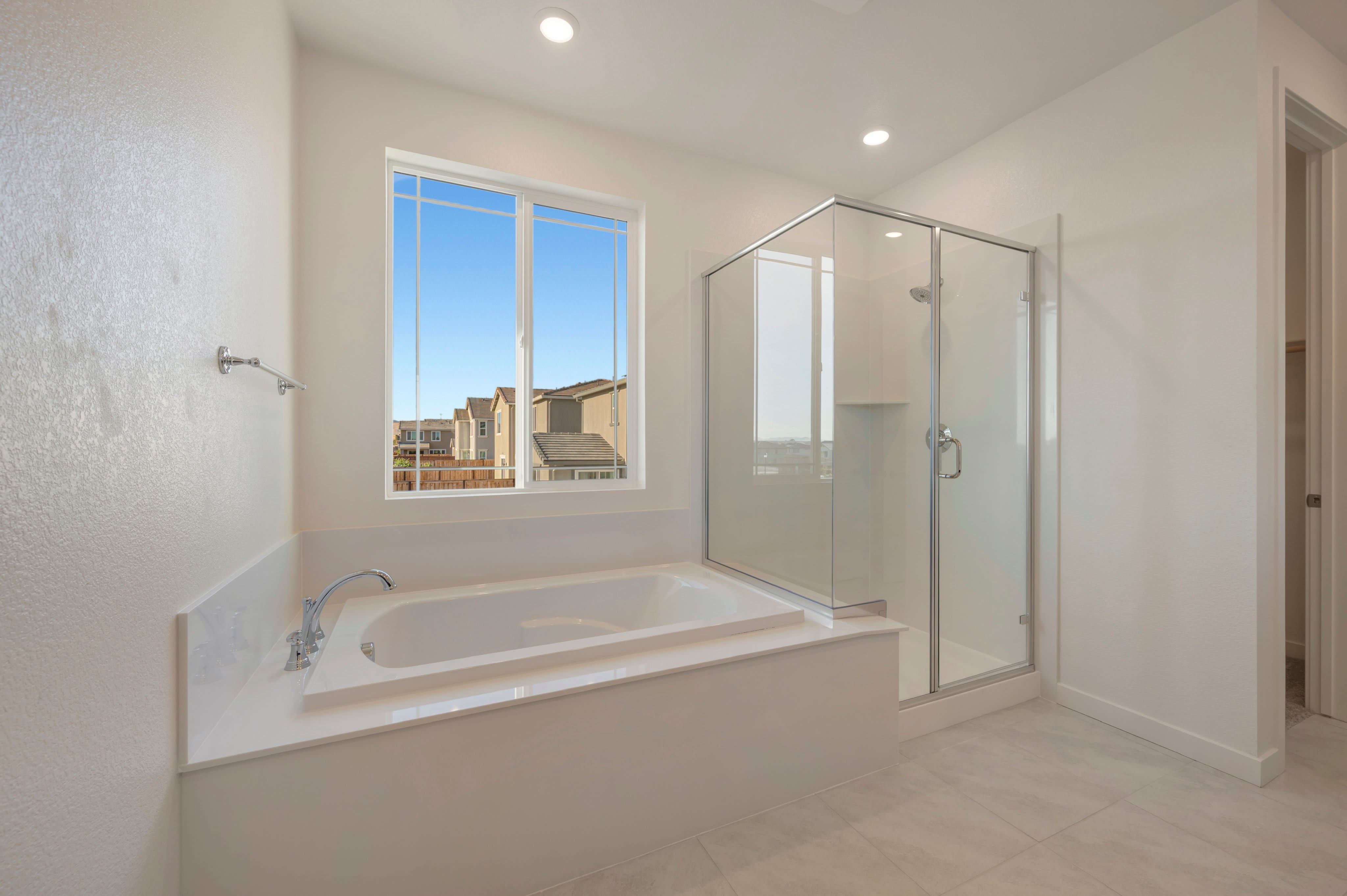 228 W Nasergholi Avenue