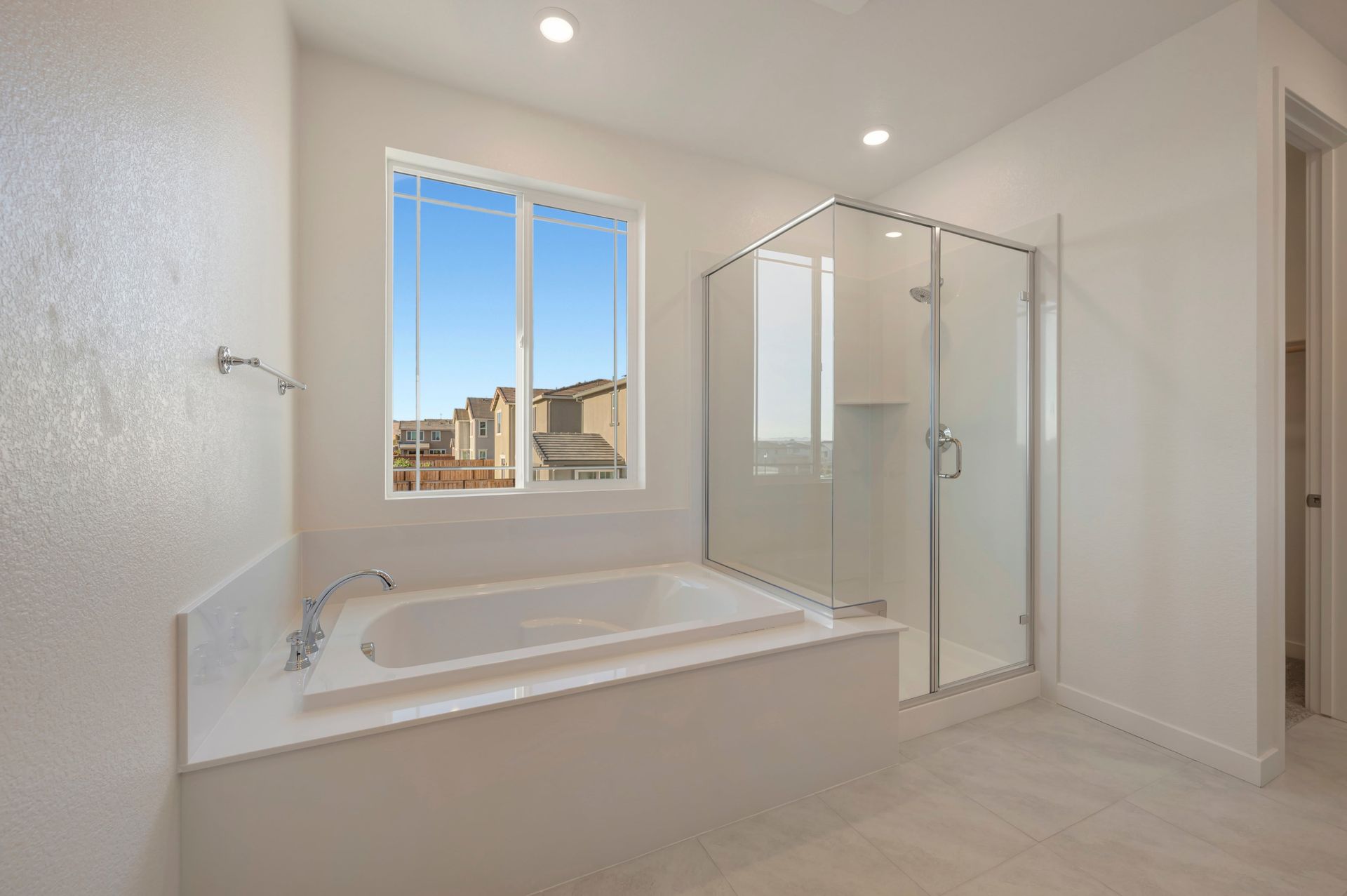 228 W Nasergholi Avenue