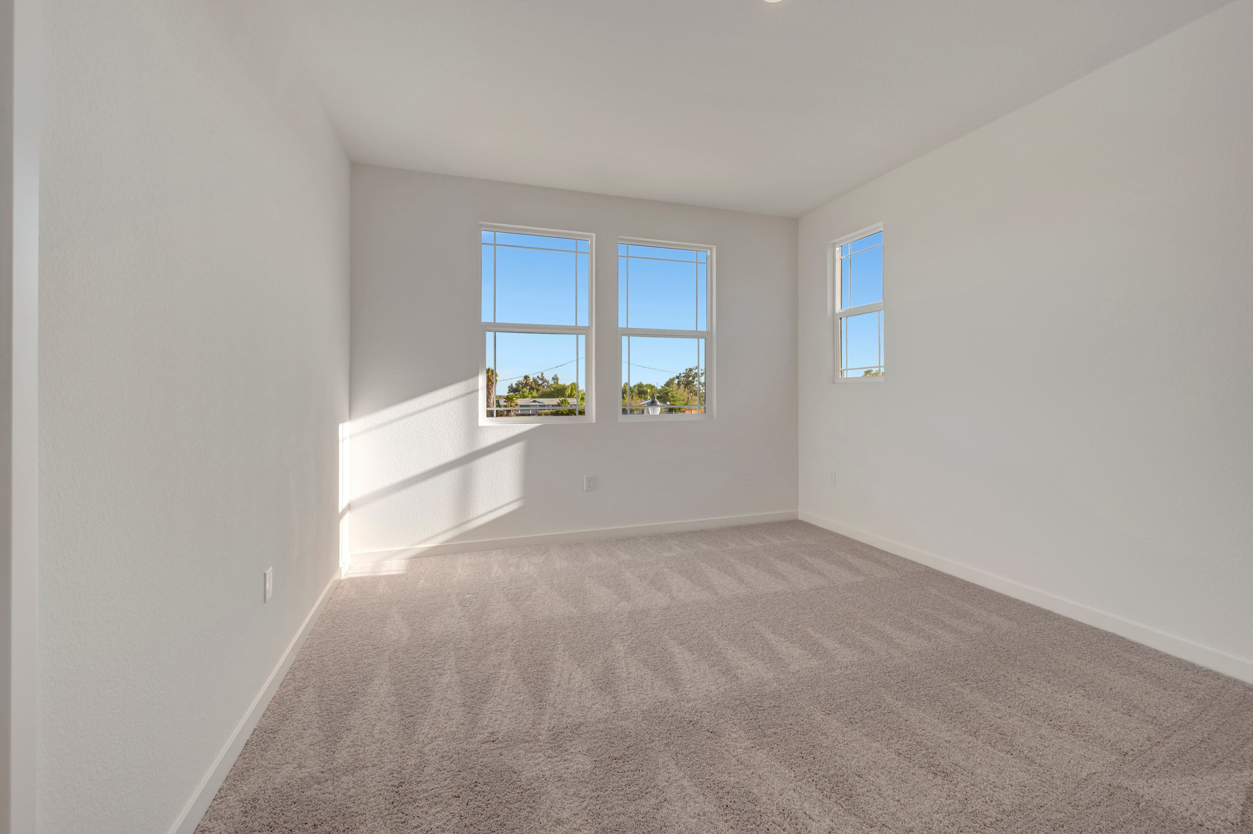 228 W Nasergholi Avenue