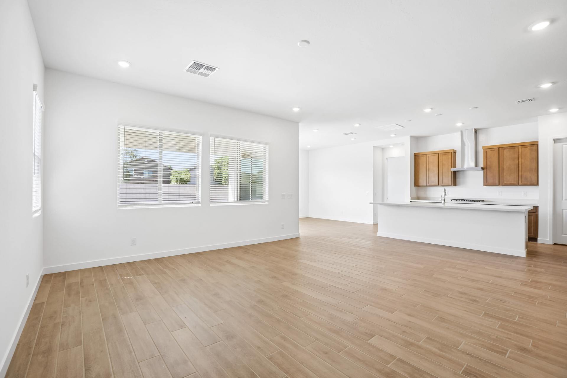309 E La Estela Ln