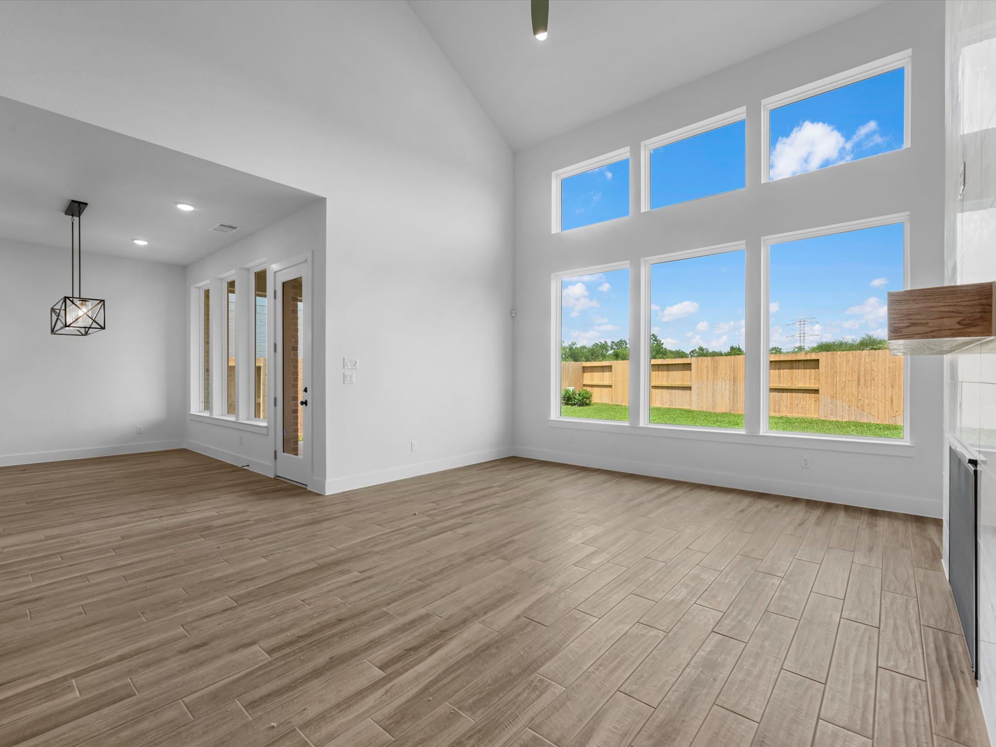 2718 Crown Ridge Drive