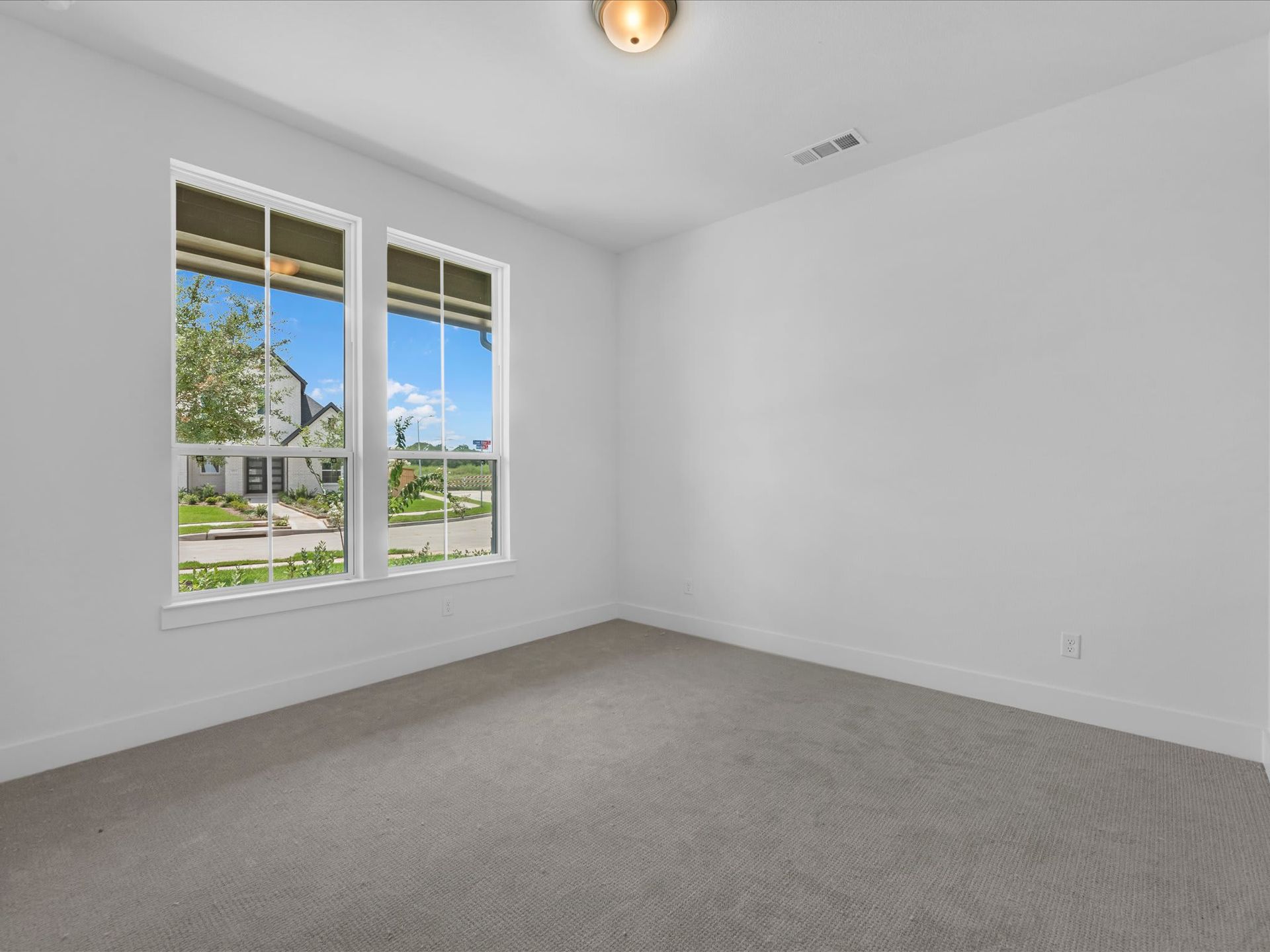 2718 Crown Ridge Drive