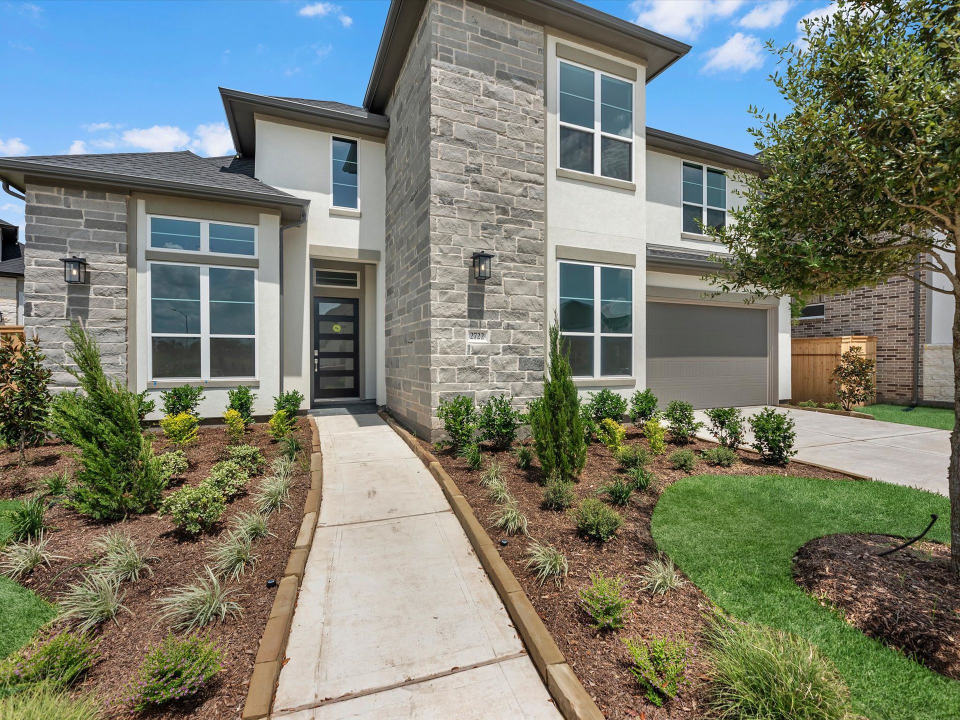 2722 Crown Ridge Drive