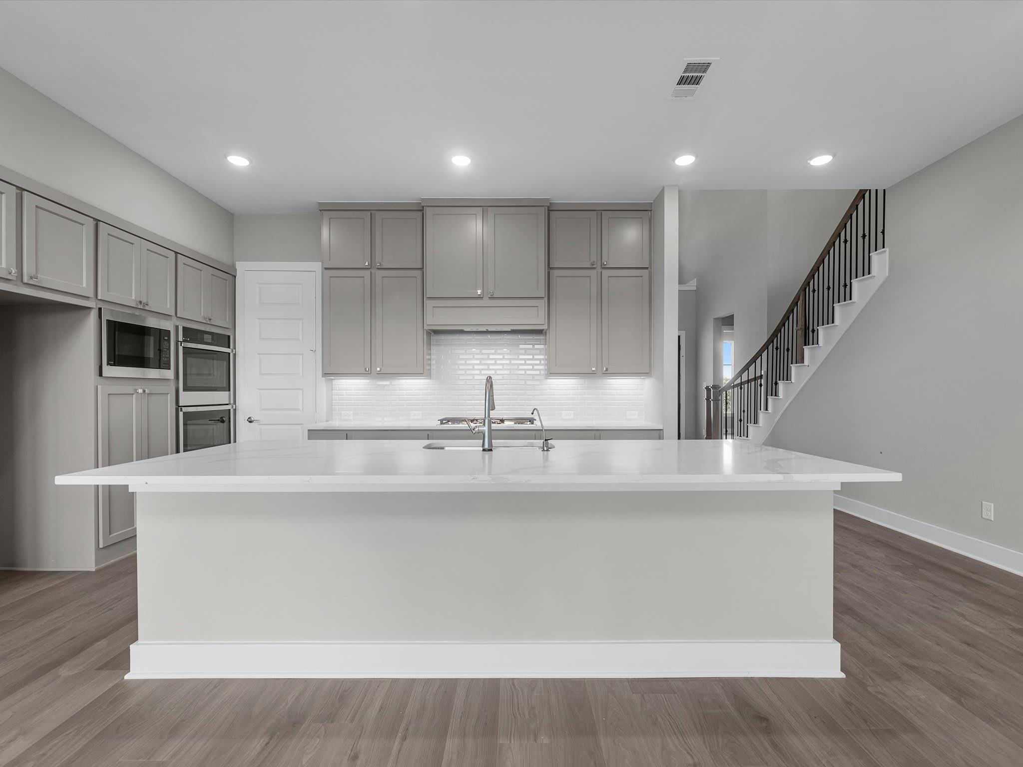 2715 Crown Ridge Drive