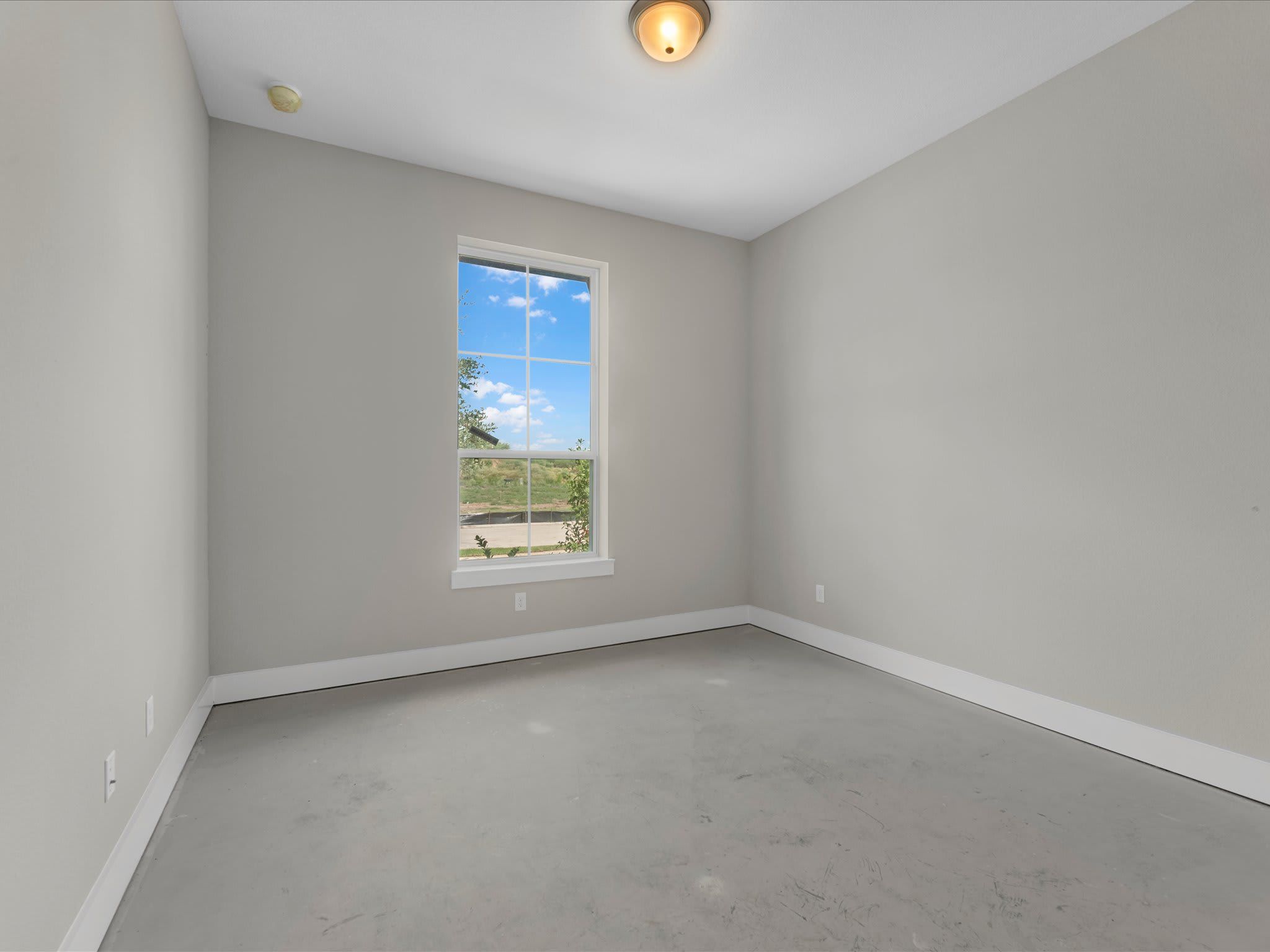 2715 Crown Ridge Drive