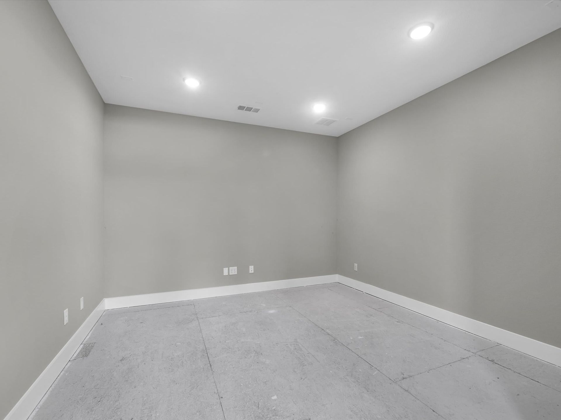 2715 Crown Ridge Drive