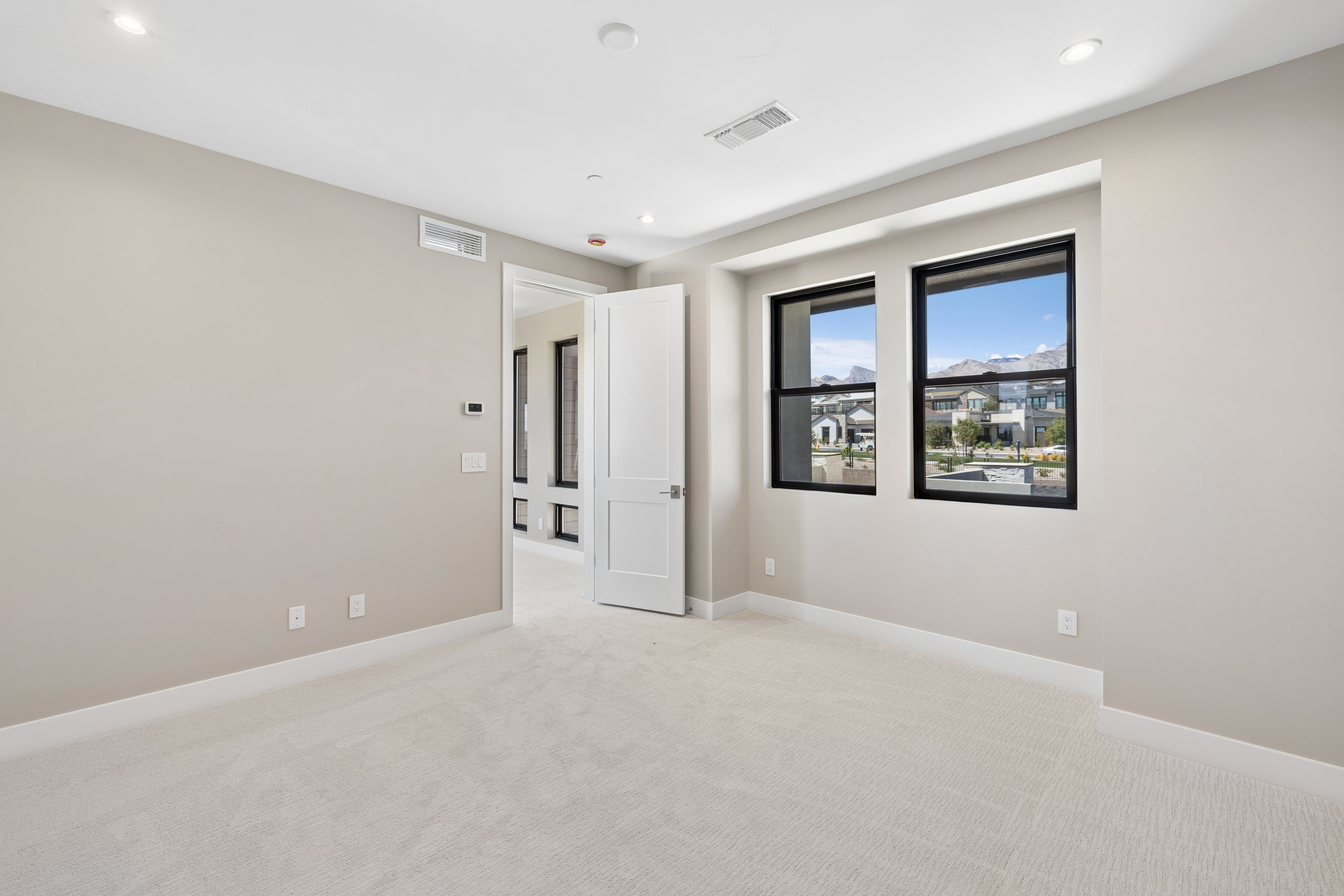 77 Tiller Point Street