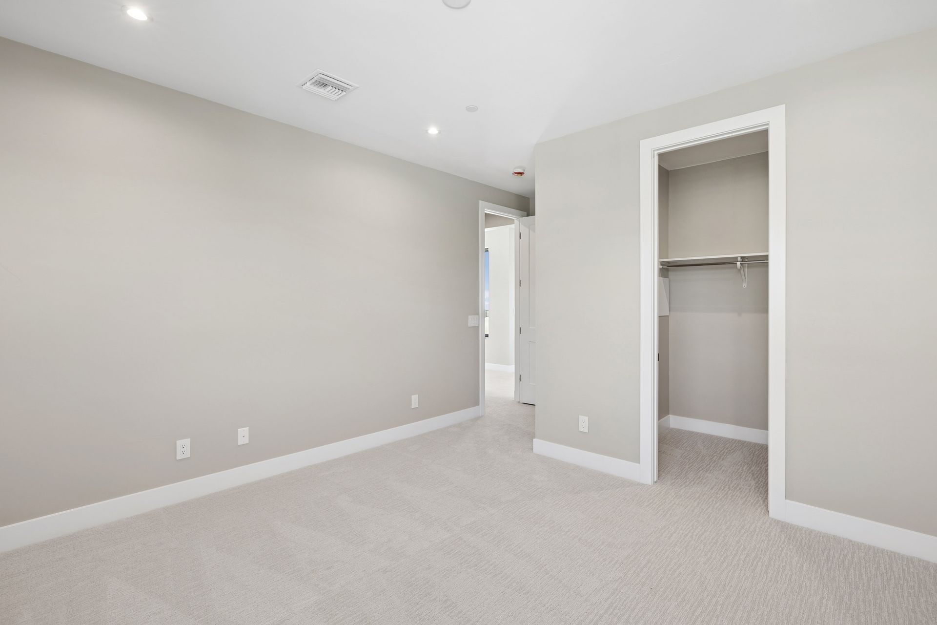 77 Tiller Point Street