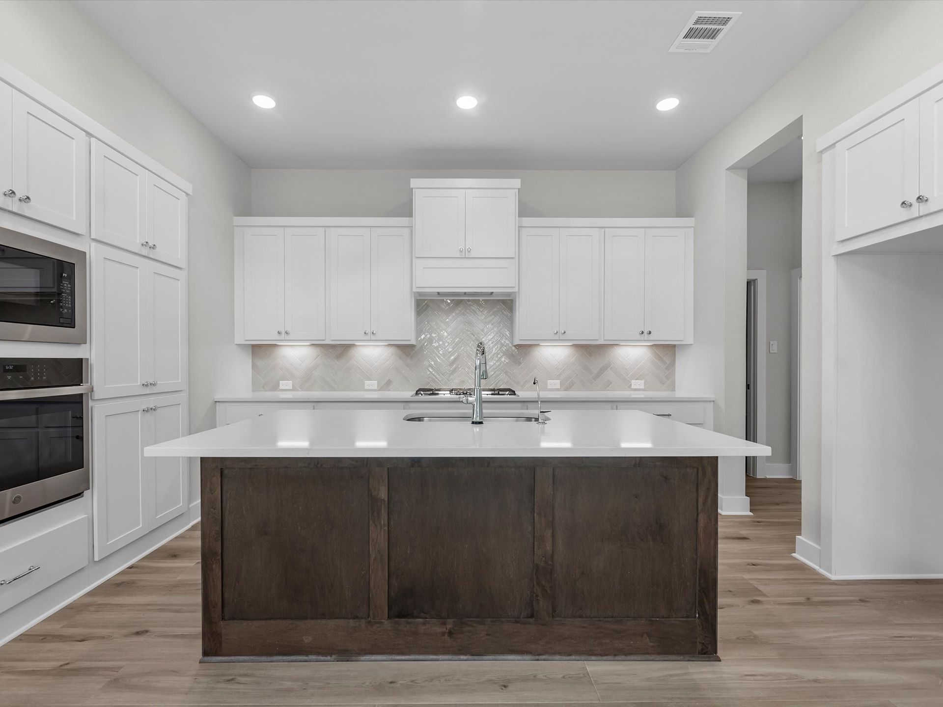 6921 Nubuck Drive