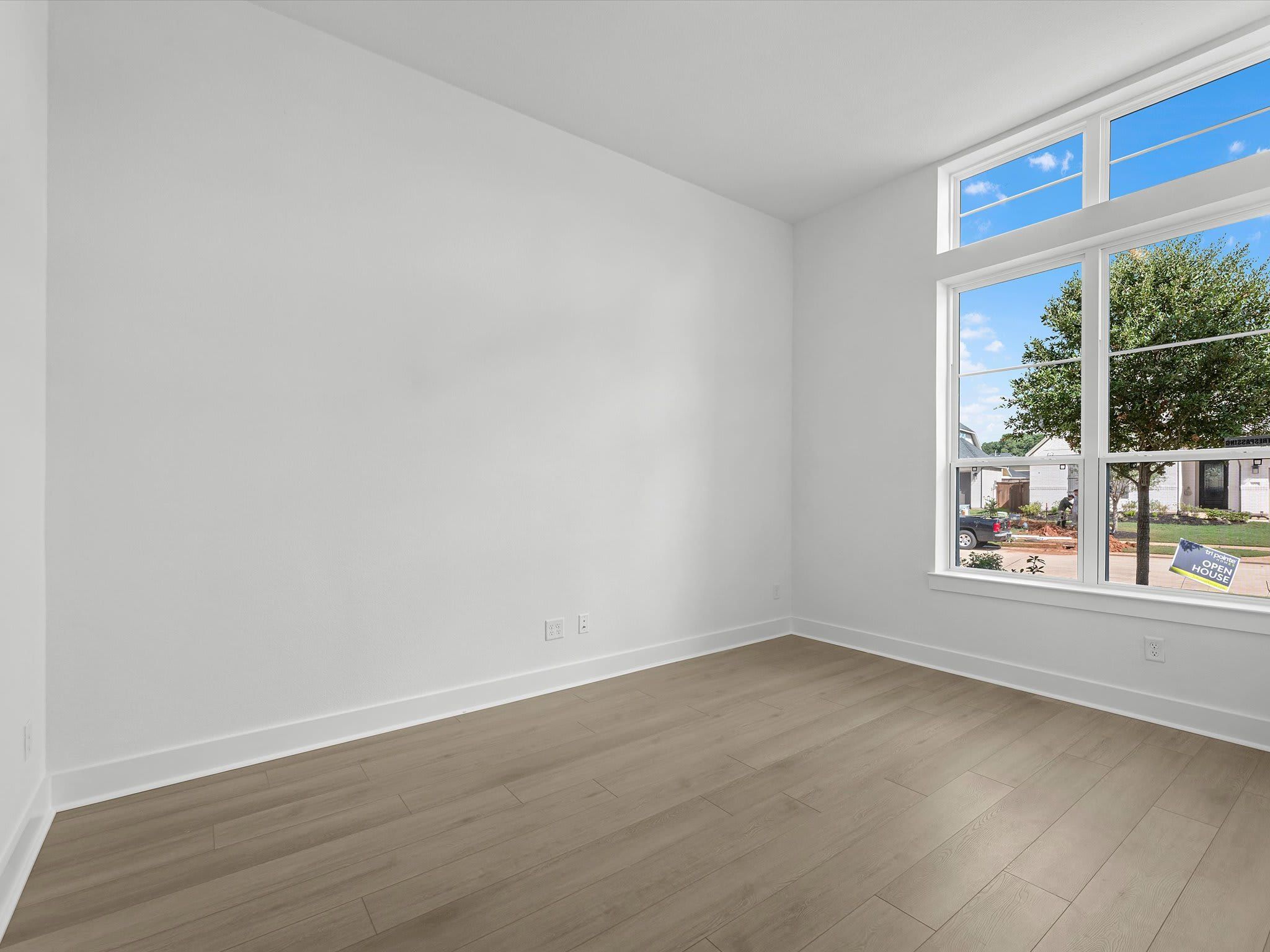 14323 Moonlit Creek Court