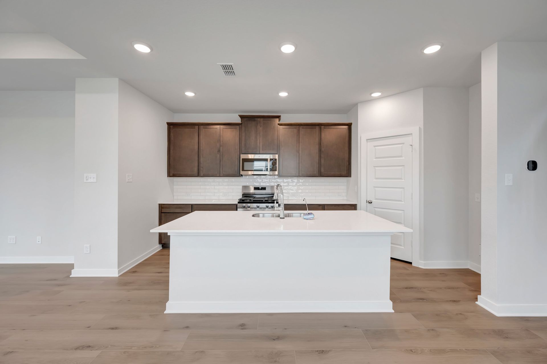 8070 Magnolia Prairie Lane