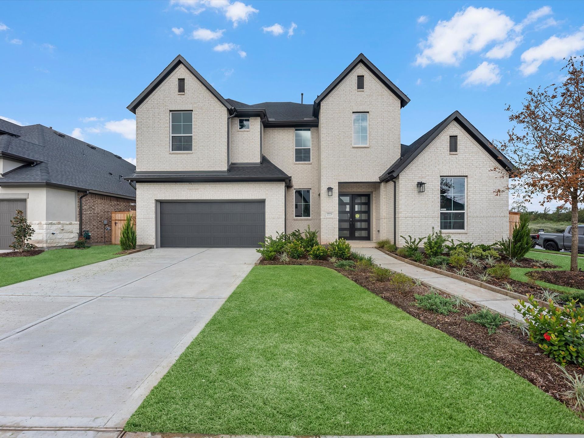 2723 Crown Ridge Drive