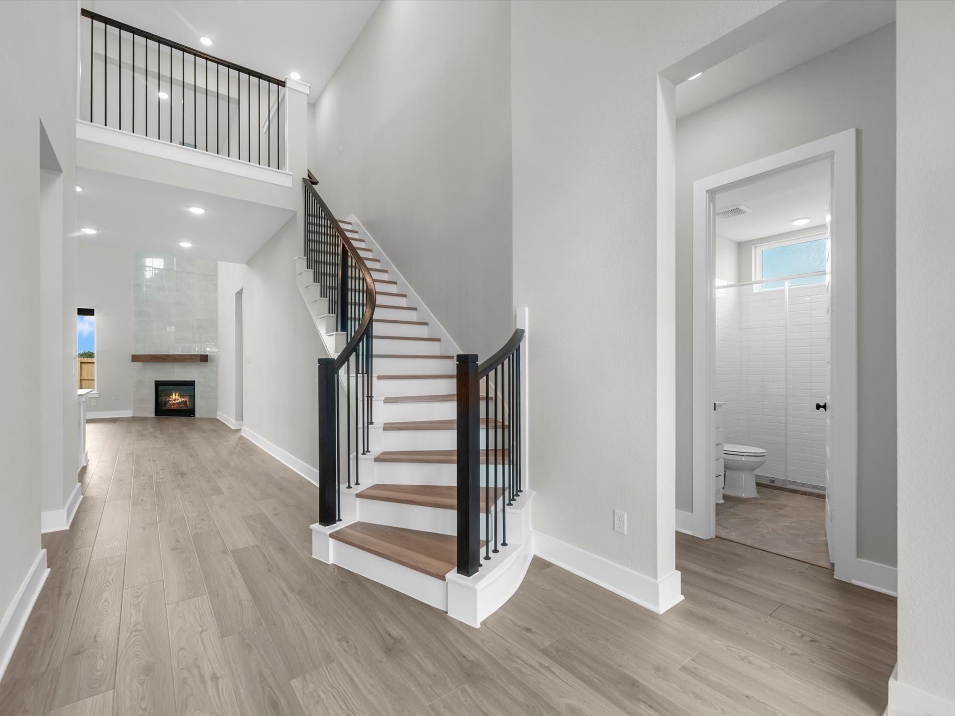 2723 Crown Ridge Drive